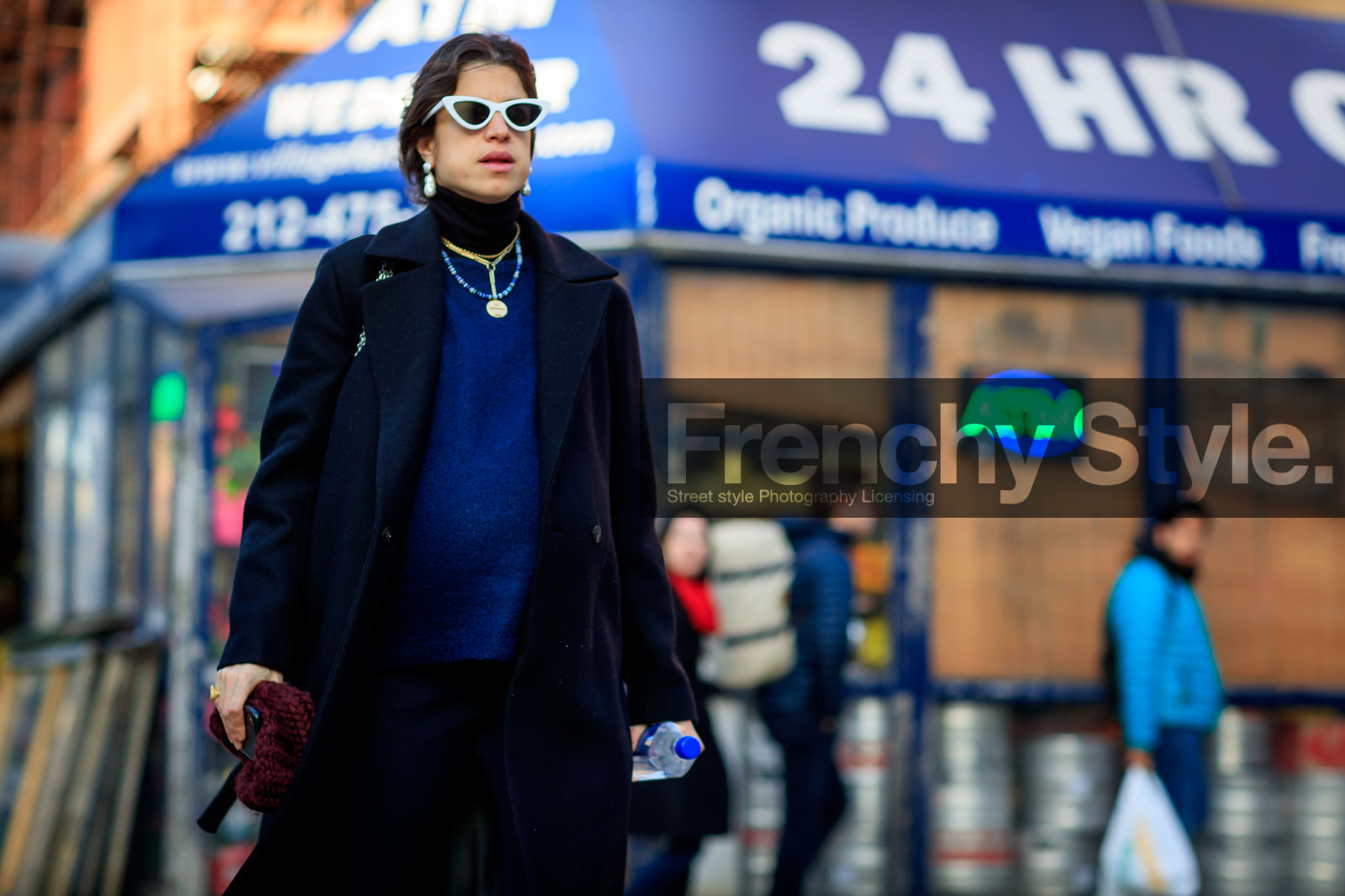 black coat, earrings, navy sweater, necklace, sunglasses, trousers, street style, jonathan paciullo, FW, frenchystyle, fashion week, NYFW, NEW YORK, AUTUMN WINTER 2018-2019, AW 18-19, FALL WINTER 2018-2019, FW 18-19, atmosphere details, horizontal, detail, leandra medine
