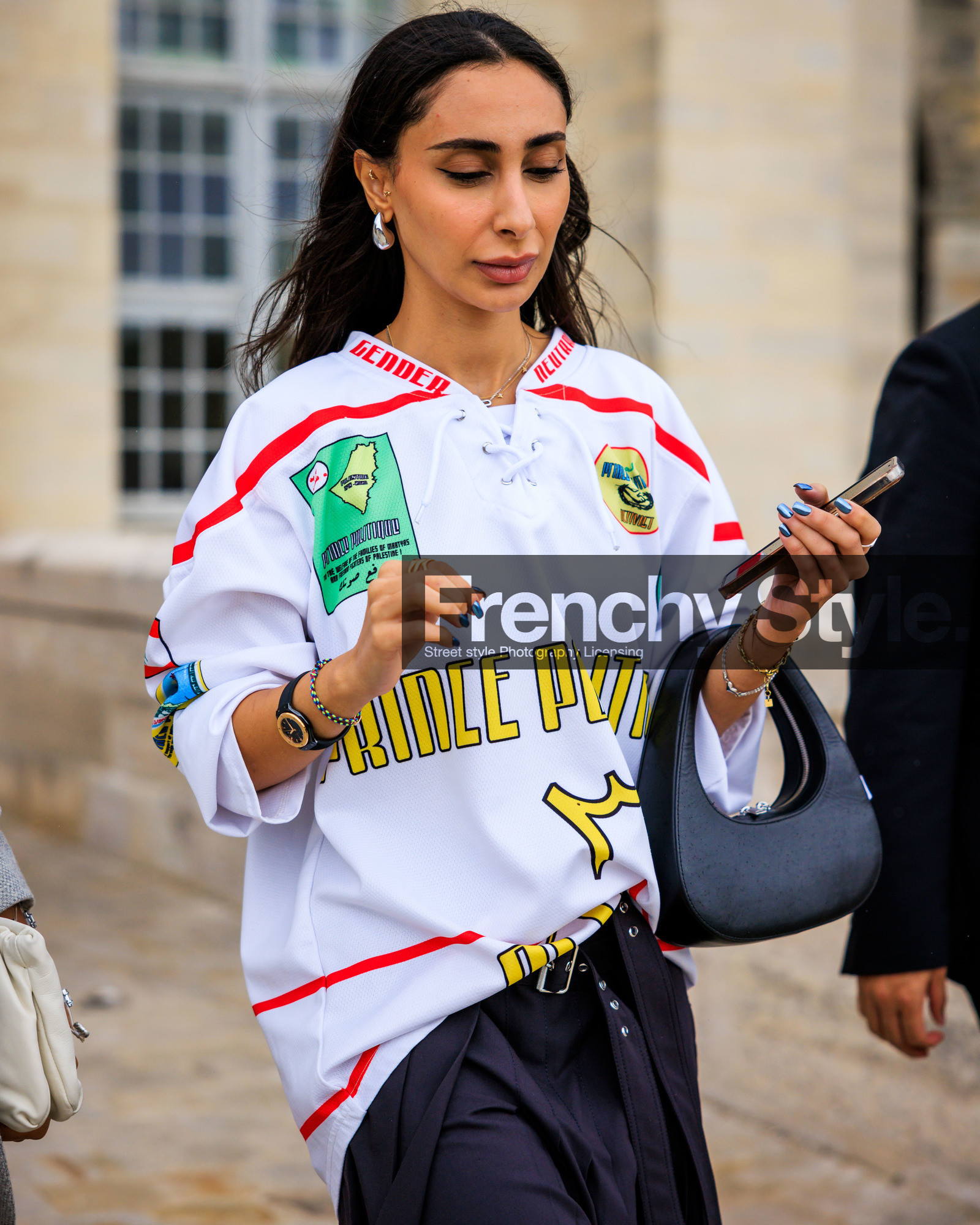 PARIS, PFW, fashion week, frenchystyle, FW, jonathan paciullo, street style, SPRING SUMMER 2024, SS 24, vertical, atmosphere details, detail