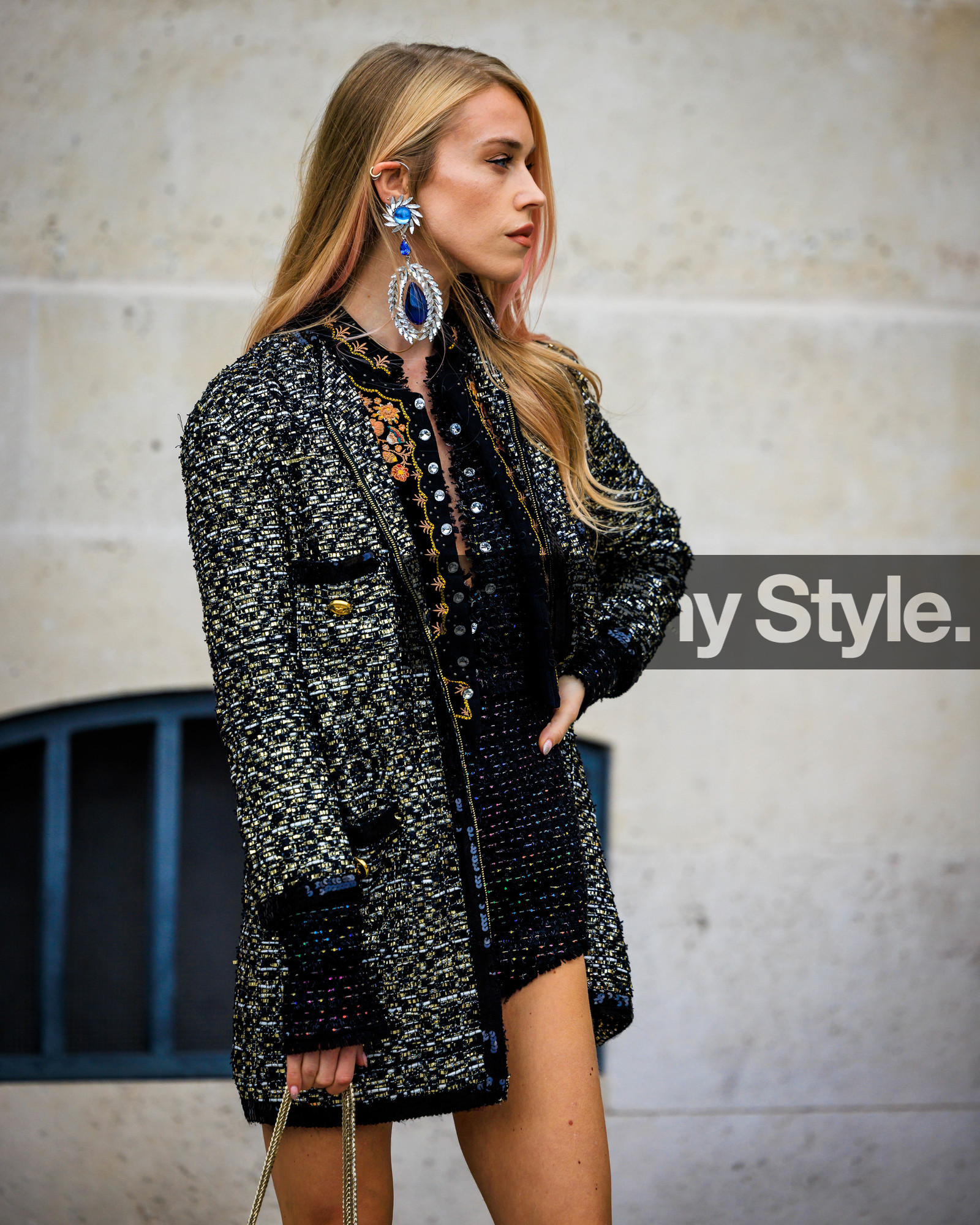 PARIS, PFW, fashion week, frenchystyle, FW, jonathan paciullo, street style, SPRING SUMMER 2024, SS 24, vertical, atmosphere details, detail