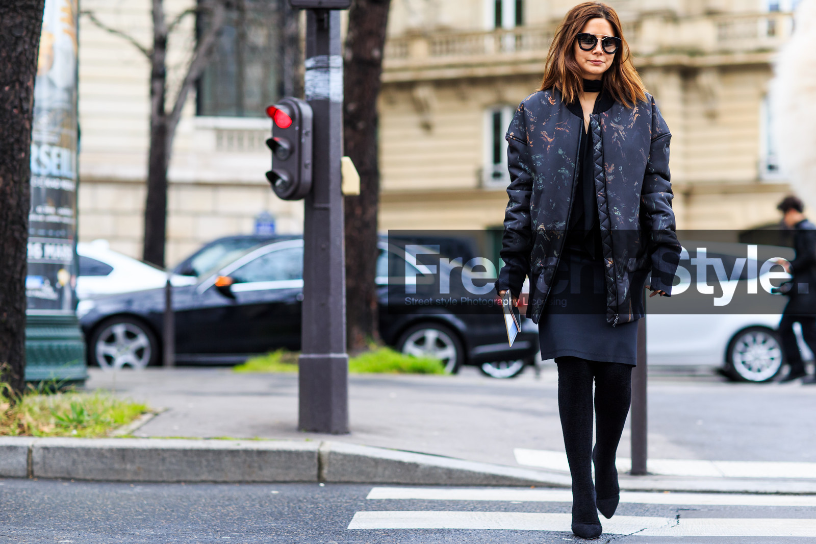 atmosphere details, AUTUMN WINTER 2016-2017, AW 16-17, black jacket, black scarf, black shoes, black skirt, bomber jacket, choker, Christine Centenera, FALL WINTER 2016-2017, fashion week, frenchystyle, full length, FW, FW 16-17, high heels, horizontal, jonathan paciullo, necklace, PARIS, PFW, street style, sunglasses, tights, tone on tone, total look black
