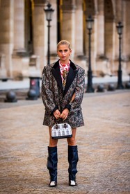 bag, bicolor shoes, black boots, blazer, boots, Caroline Daur, grey blazer, high boots, leather boots, louis vuitton bag, louis vuitton boots, louis vuitton look, oversize blazer, printed bag, printed blazer, white bag, fashion week, frenchystyle, FW, jonathan paciullo, street style, PFW, PARIS, SPRING SUMMER 2022, SS 22, vertical, full length
