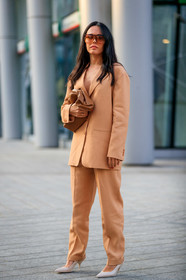 beige bag, beige jacket, beige pants, beige suit, blazer, evangelie smyrniotaki, high heels, leather bag, leather shoes, sunglasses, trousers, white shoes, fashion week, frenchystyle, FW, jonathan paciullo, street style, MFW, MILAN, AUTUMN WINTER 2019-2020, AW 19-20, FALL WINTER 2019-2020, FW 19-20, vertical, full length