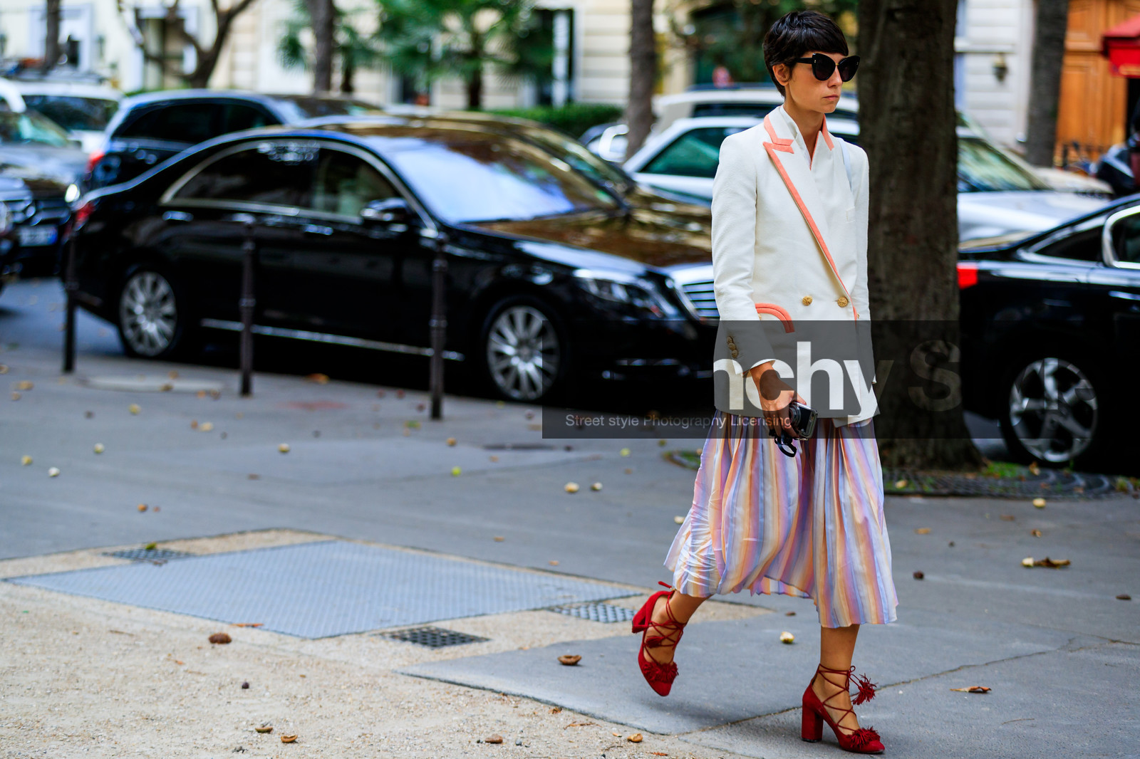 atmosphere details, blazer, eva geraldine fontanelli, fashion week, frenchystyle, full length, FW, geometric, high heels, horizontal, jonathan paciullo, lace up shoes, leather shoes, PARIS, PFW, pink skirt, pompons, printed skirt, purple skirt, red shoes, SPRING SUMMER 2017, SS 17, street style, striped skirt, stripes, sunglasses, white jacket