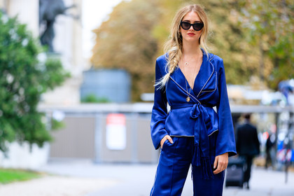 atmosphere details, blue pants, blue shirt, chiara ferragni, detail, fashion week, frenchystyle, FW, horizontal, jonathan paciullo, pajamas, PARIS, PFW, silk pants, silk shirt, SPRING SUMMER 2017, SS 17, street style, sunglasses, tone on tone, total look blue, trousers