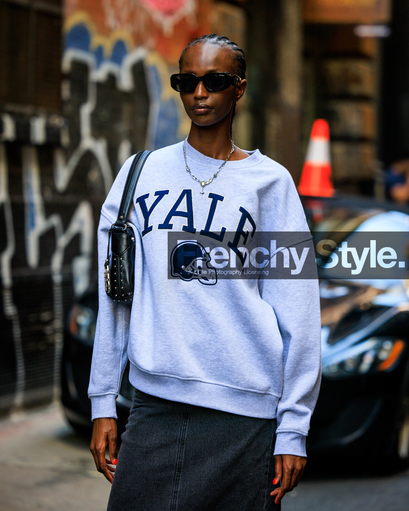 jonathan paciullo, FW, frenchystyle, fashion week, street style, vertical, detail, atmosphere details, NEW YORK, NYFW, SPRING SUMMER 2024, SS 24