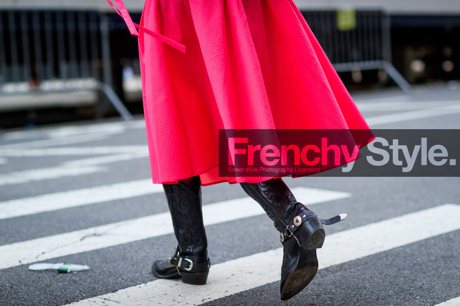 atmosphere details, black boots, cowboy boots, detail, fashion week, frenchystyle, FW, high boots, horizontal, jan-michael quammie, jonathan paciullo, NEW YORK, NYFW, pink dress, SPRING SUMMER 2018, SS 18, street style