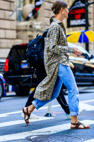 black bag, blue denim, brown sandals, checked shirt, denim pants, fashion week, frenchystyle, full length, FW, graphic shirt, jeans, jo ellison, jonathan paciullo, leather bag, NEW YORK, NYFW, plaid, printed shirt, SPRING SUMMER 2018, SS 18, street style, trousers, vertical
