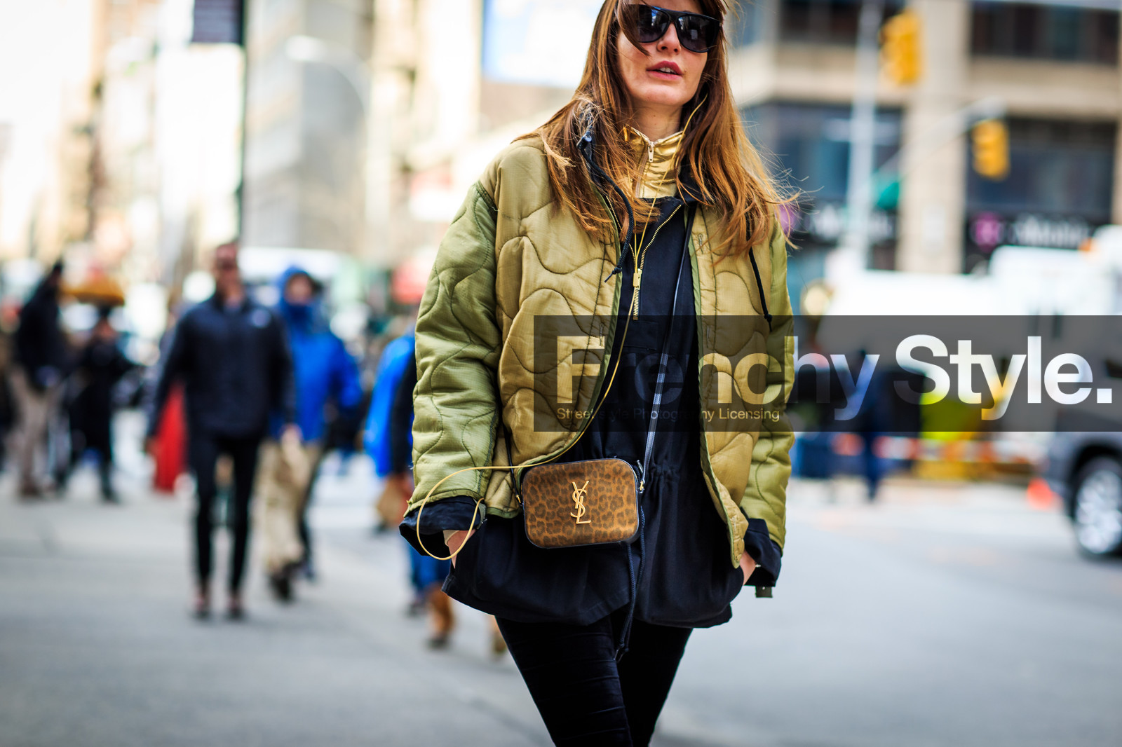 animal print, atmosphere details, AUTUMN WINTER 2016-2017, AW 16-17, black pants, black top, bomber jacket, brown boots, detail, ece sukan, FALL WINTER 2016-2017, fashion week, frenchystyle, FW, FW 16-17, high heels, horizontal, jonathan paciullo, kaki jacket, leather bag, leopard print, mini bag, NEW YORK, NYFW, saint laurent paris, street style, suede shoes, sunglasses, velvet, woman