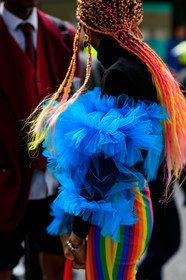 black sweater, braids, dyed hair, graphic pants, multicolor pants, printed pants, rainbow, striped pants, trousers, tulle, fashion week, frenchystyle, FW, jonathan paciullo, street style, LFW, LONDON, SPRING SUMMER 2019, SS 19, vertical, detail, atmosphere details