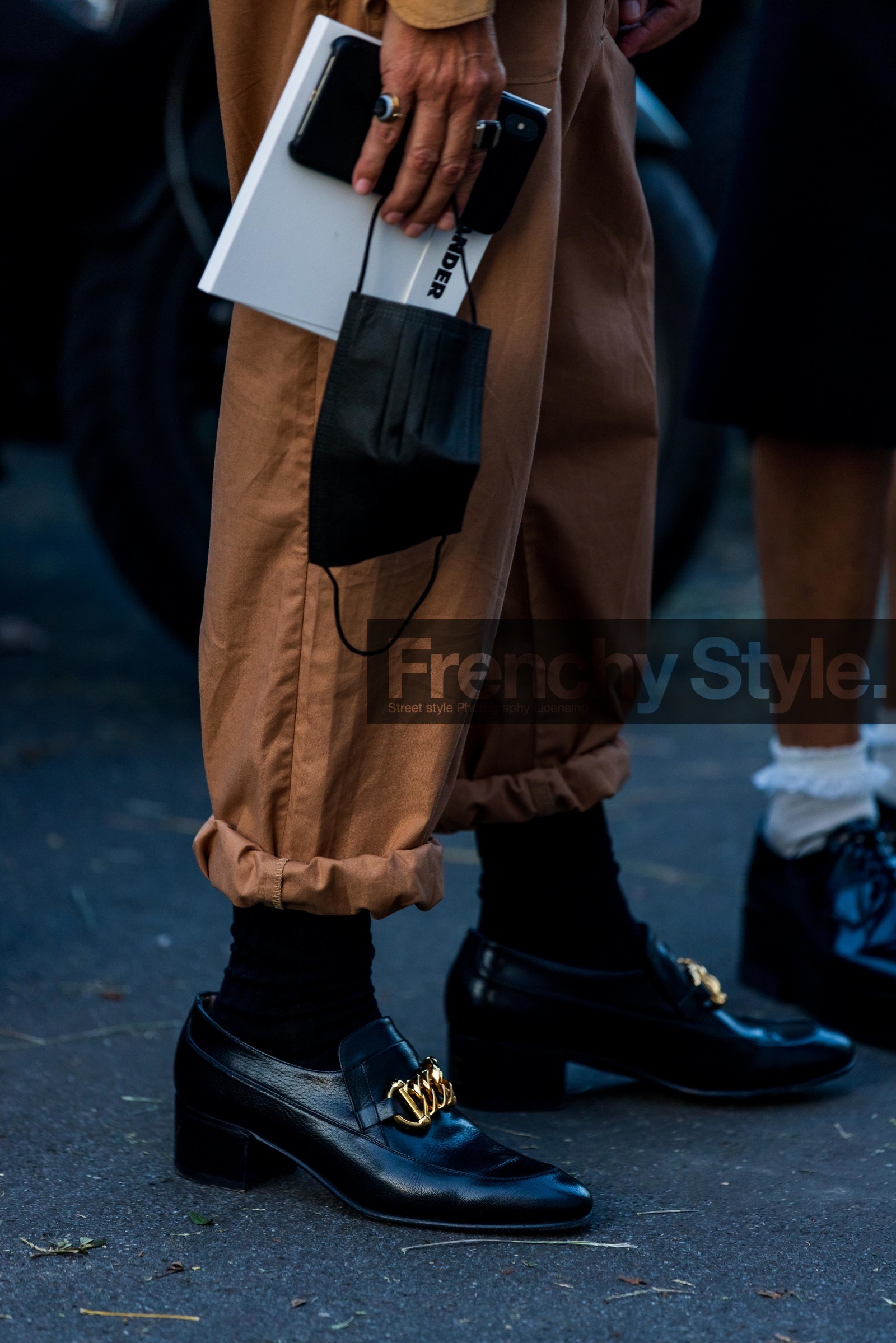 black loafers, black socks, facial mask, leather loafers, mocassins, rolled up hem, fashion week, frenchystyle, FW, jonathan paciullo, street style, MFW, MILAN, SPRING SUMMER 2022, SS 22, vertical, atmosphere details, detail