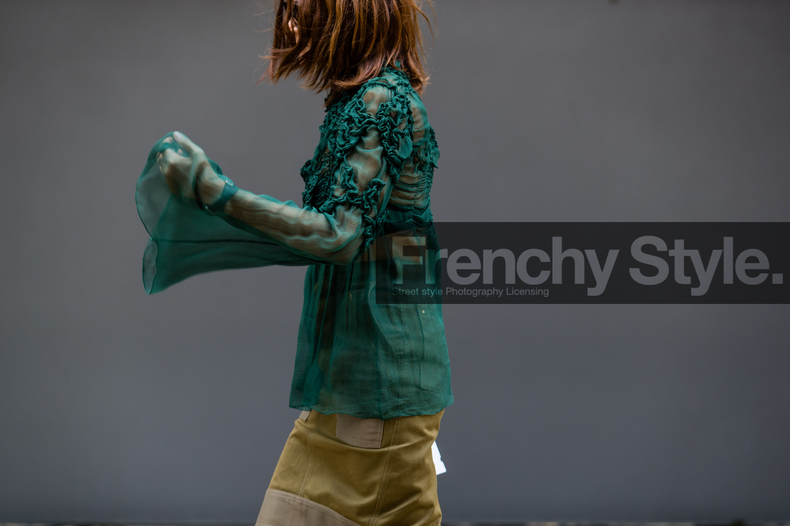 atmosphere details, christine centenera, detail, fashion week, frenchystyle, FW, green shirt, green skirt, horizontal, jonathan paciullo, kaki skirt, PARIS, PFW, ruffled, SPRING SUMMER 2017, SS 17, street style