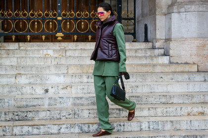 doina ciobanu, green jacket, green pants, green suits, brown leather jacket, burgundy leather jacket, sleeveless jacket, sleeveless down jacket, carrera sunglasses, red sunglasses, big sunglasses, aviator sunglasses, brown leather gloves, brown leather loafers, brown leather shoes, black leather bag, stella mccartney bag, animal skin shoes, golden earrings, diamond earrings, dangling earrings, PARIS, PFW, SPRING SUMMER 2020, SS 20, fashion week, frenchystyle, FW, jonathan paciullo, street style, horizontal, atmosphere details, full length