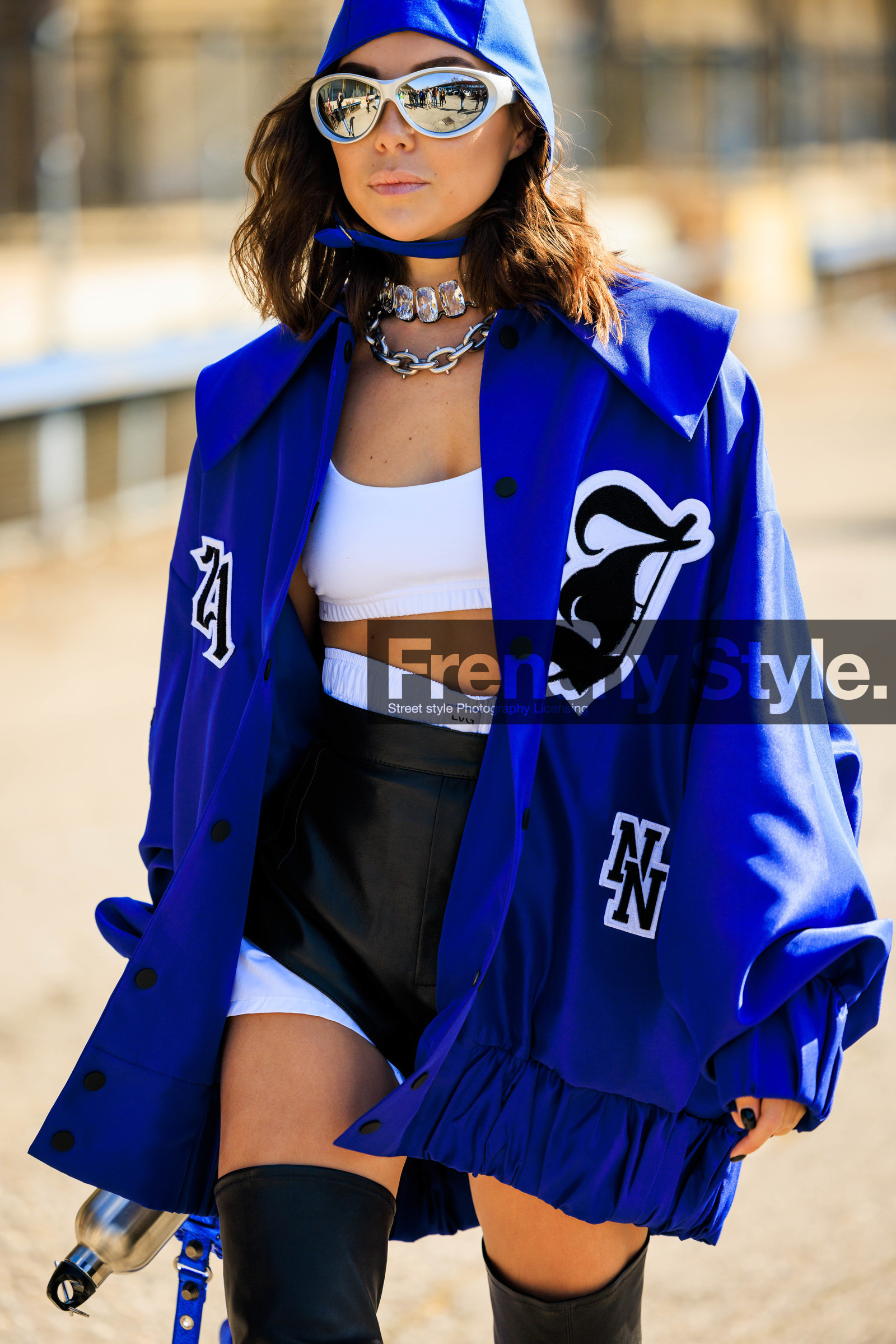 blue hood, silver sunglasses, blue jacket, logo jacket, black shors, leather shorts, white boxers, blue handbag, silver choker, karina nigay, fashion week, frenchystyle, FW, jonathan paciullo, street style, vertical, atmosphere details, detail