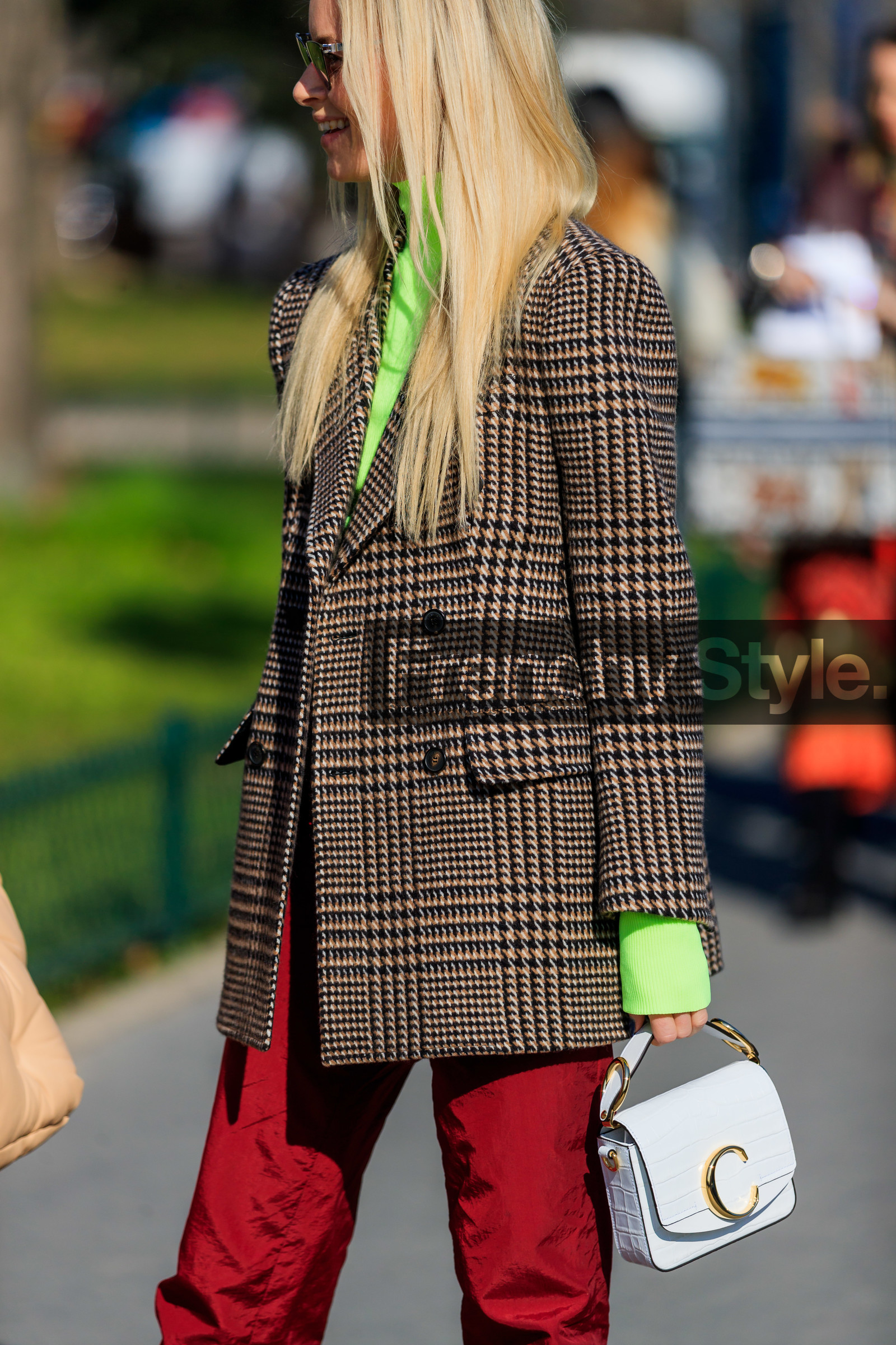 blazer, brown jacket, checked, chloé, graphic jacket, green sweater, houndstooth pattern, leather bag, neon, plaid, printed jacket, red pants, sunglasses, thora valdimars, trousers, white bag, PARIS, PFW, street style, jonathan paciullo, FW, frenchystyle, fashion week, AUTUMN WINTER 2019-2020, AW 19-20, FALL WINTER 2019-2020, FW 19-20, vertical, atmosphere details, detail