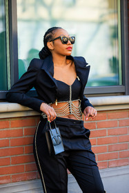 chained cropped top, black cropped top, cropped blazer, black blazer, black pants, mini valentino bag, black sunglasses, red lips, close up, satin pants, fashion week, frenchystyle, FW, jonathan paciullo, street style, MFW, MILAN, FALL WINTER 2022_2023, AUTUMN WINTER 2022-2023, FW 22-23, vertical, atmosphere details