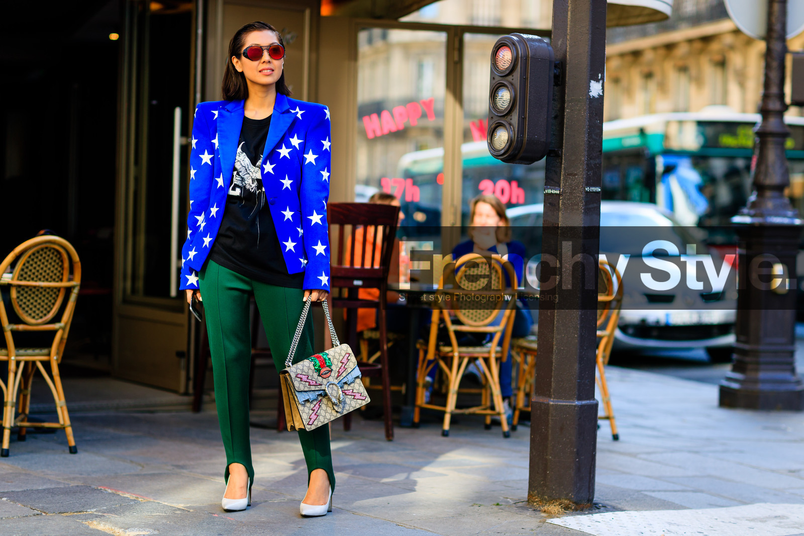 atmosphere details, black t shirt, blazer, blue jacket, fashion week, frenchystyle, full length, FW, green pants, gucci, horizontal, jonathan paciullo, leather bag, leather shoes, liz yu, multicolor bag, PARIS, PFW, printed bag, printed jacket, printed t shirt, sequined bag, SPRING SUMMER 2017, SS 17, stars, stir pants, street style, sunglasses, trousers, white shoes