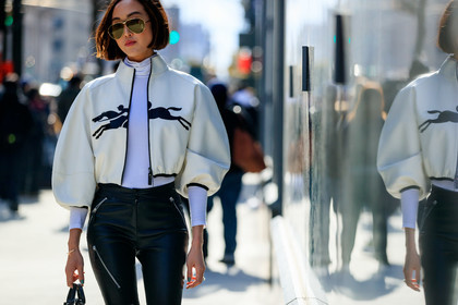 Chriselle Lim, aviator sunglasses, metalic frame sunglasses, longchamp jacket, longchamp bag, white leather bombers, white top, turtleneck top, black leather pants, zipped pants, tight pants, black leather bombers, fashion week, frenchystyle, FW, jonathan paciullo, street style, FALL WINTER 2020-2021, AUTUMN WINTER 2020-2021, FW 20-21, horizontal, atmosphere details, detail, NYFW, NEW YORK