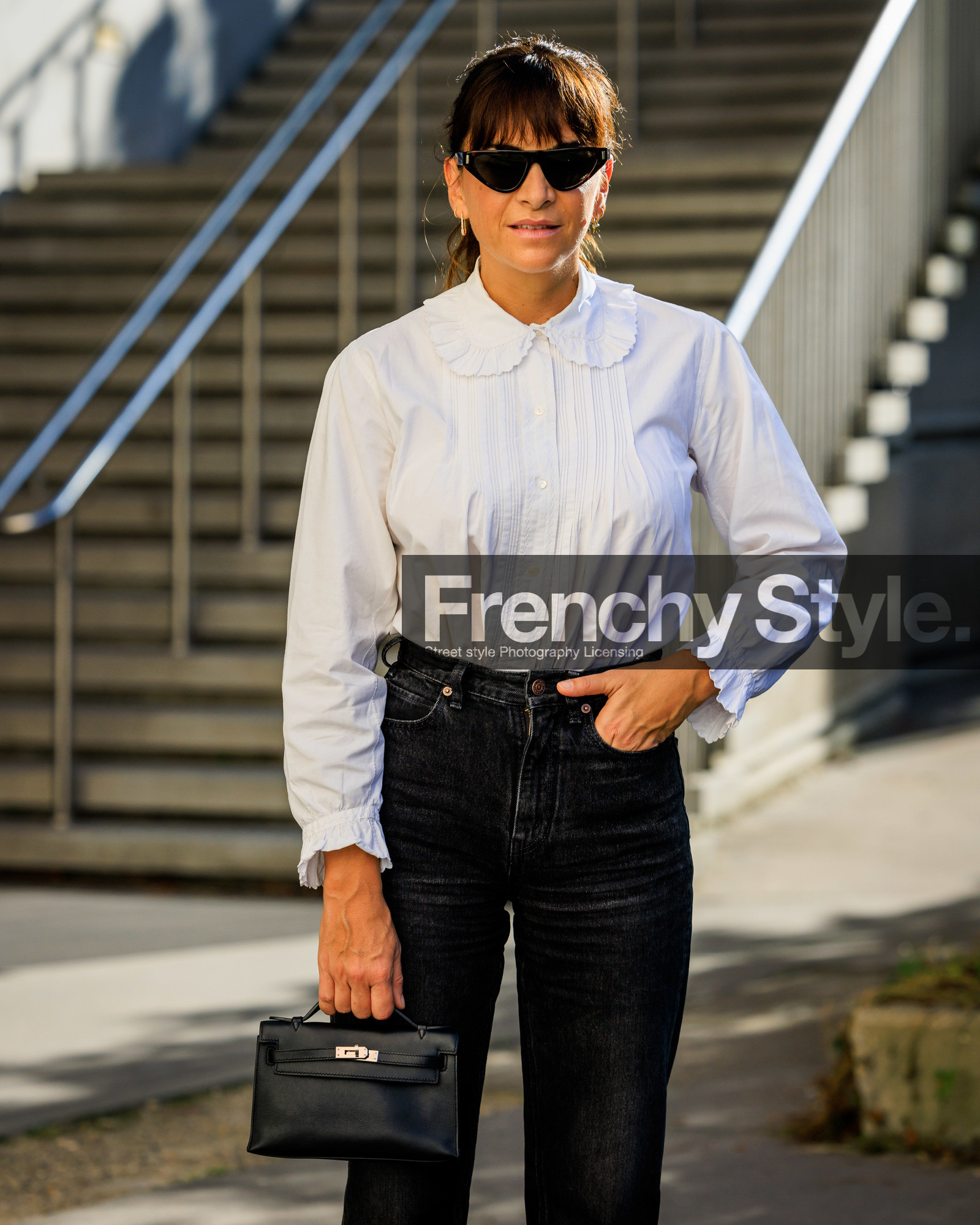 PARIS, PFW, fashion week, frenchystyle, FW, jonathan paciullo, street style, SPRING SUMMER 2024, SS 24, vertical, atmosphere details, detail