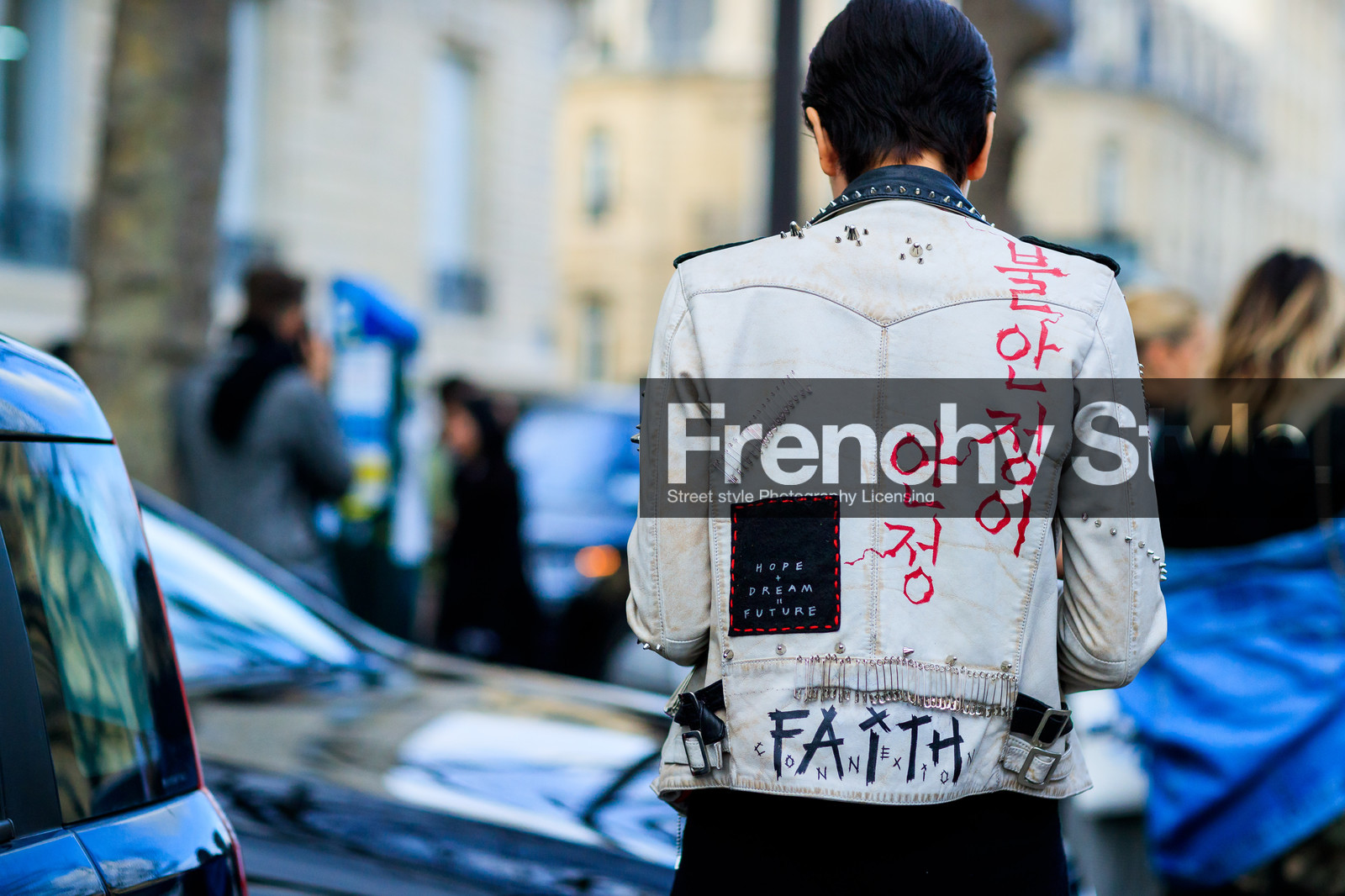 atmosphere details, AUTUMN WINTER 2017-2018, AW 17-18, back detail, black jacket, black perfecto, detail, embroidered jacket, FALL WINTER 2017-2018, fashion week, frenchystyle, FW, FW 17-18, horizontal, jonathan paciullo, leather jacket, leather perfecto, leila yavari, PARIS, PFW, printed jacket, street style, studs, white jacket