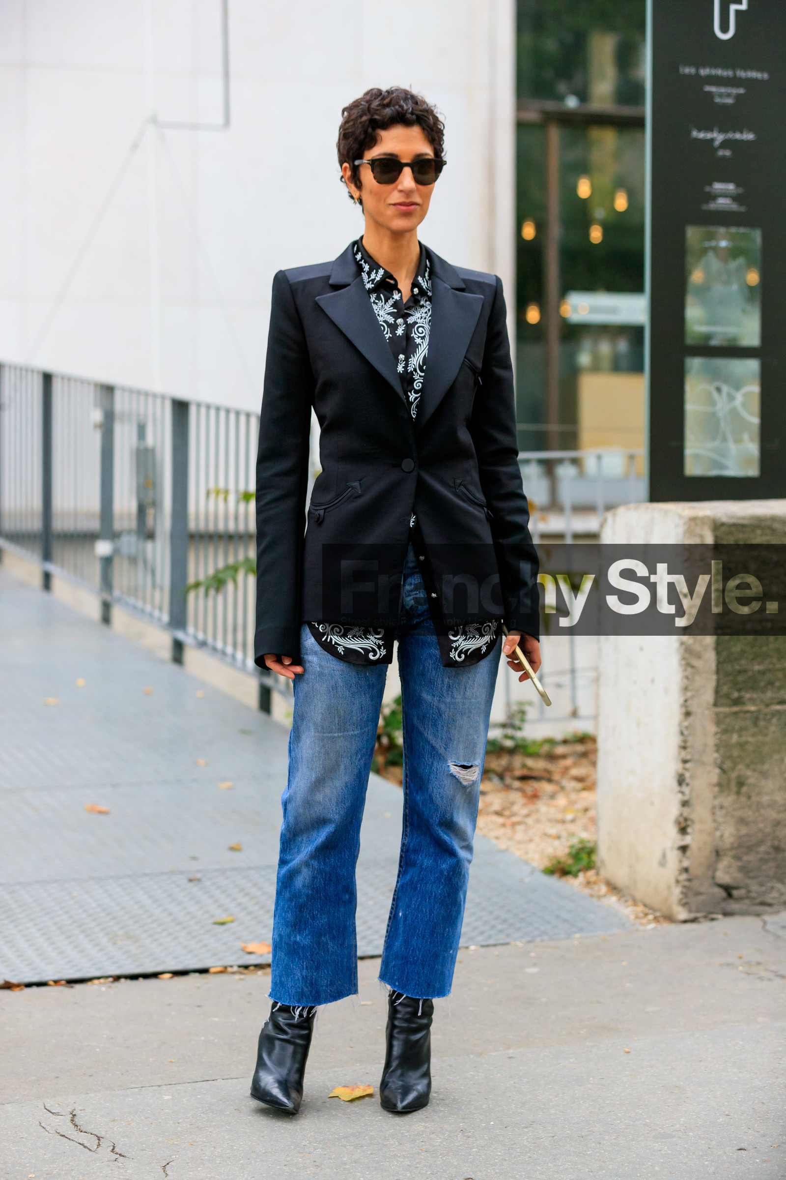yasmin sewell, kitten heel sandals, black jacket, black shirt, black leather boots, embroidered shirt, floral embroidered shirt, blue jeans, used jeans, flare jeans, cropped flare jeans, cropped jeans, fashion week, frenchystyle, FW, jonathan paciullo, street style, SPRING SUMMER 2020, SS 20, PFW, PARIS, vertical, full length