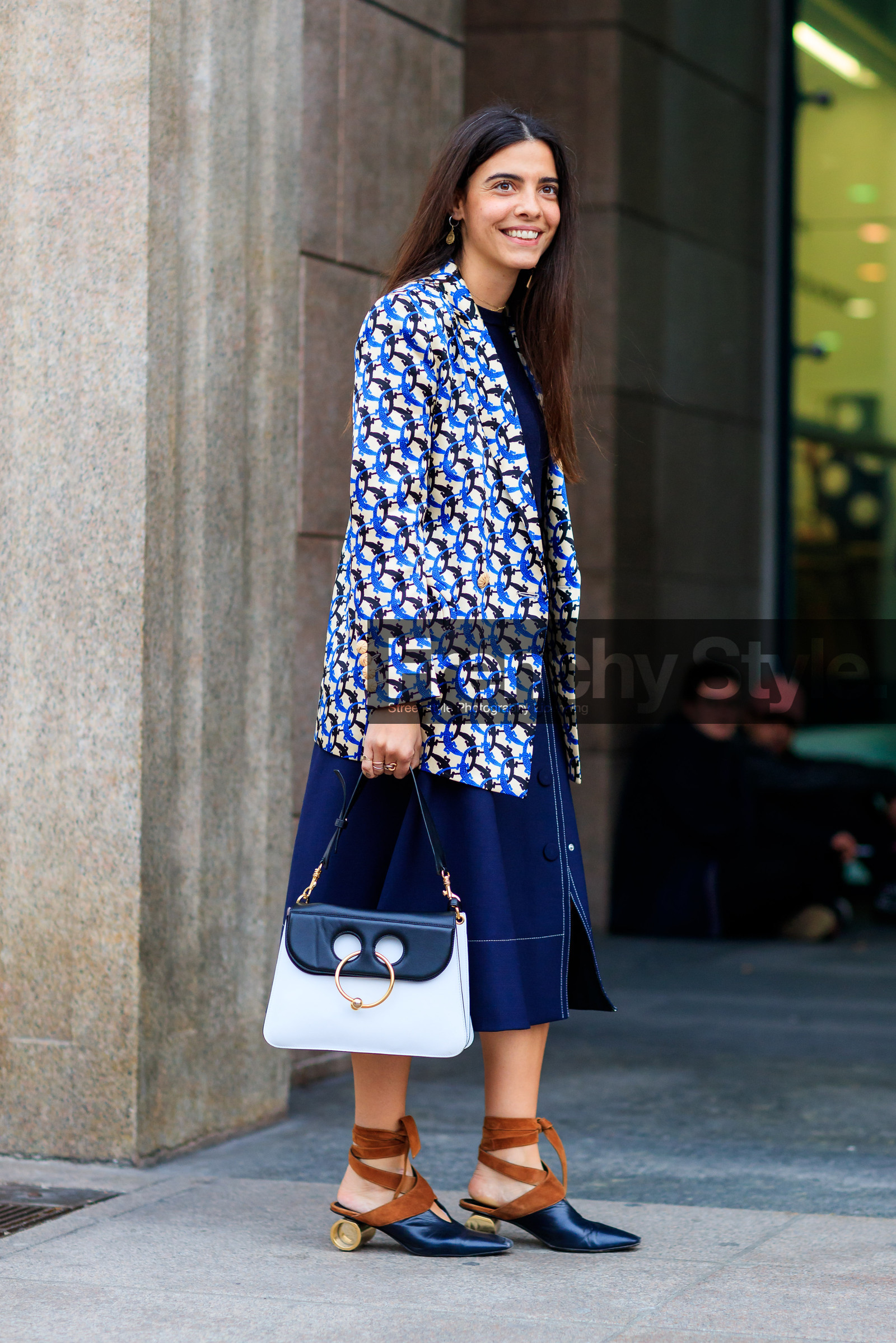 AUTUMN WINTER 2017-2018, AW 17-18, black and white bag, black shoes, blue dress, blue pants, FALL WINTER 2017-2018, fashion week, frenchystyle, full length, FW, FW 17-18, giorgia tal, golden heel, graphic jacket, high heels, jonathan paciullo, jw anderson, leather bag, leather shoes, MFW, MILAN, printed jacket, street style, vertical