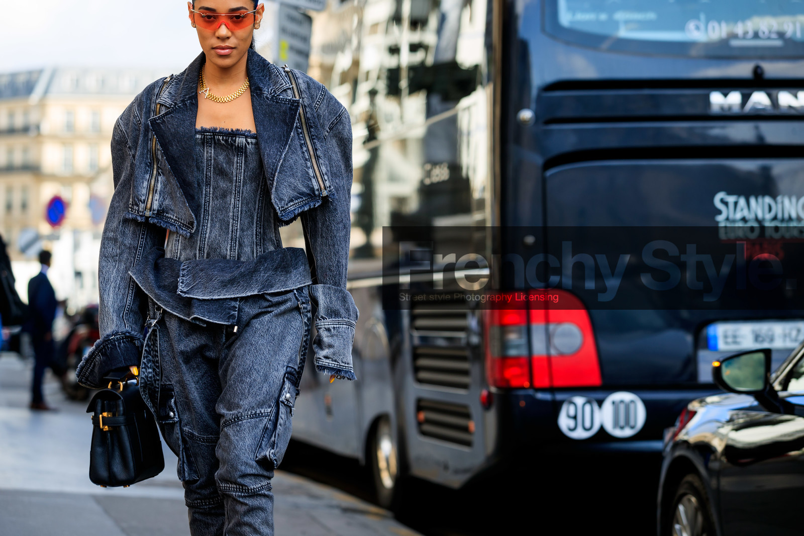 aleali may, balmain bag, balmain jacket, balmain pants, balmain top, denim, denim jacket, denim top, denim total look, black jacket, black pants, black top, black jeans, oversize perfecto, black leather bag, hand bag, used jacket, used top, orange sunglasses, metalic frame sunglasses, futurist shape sunglasses, fashion week, frenchystyle, FW, jonathan paciullo, street style, SPRING SUMMER 2020, SS 20, PFW, PARIS, horizontal, detail