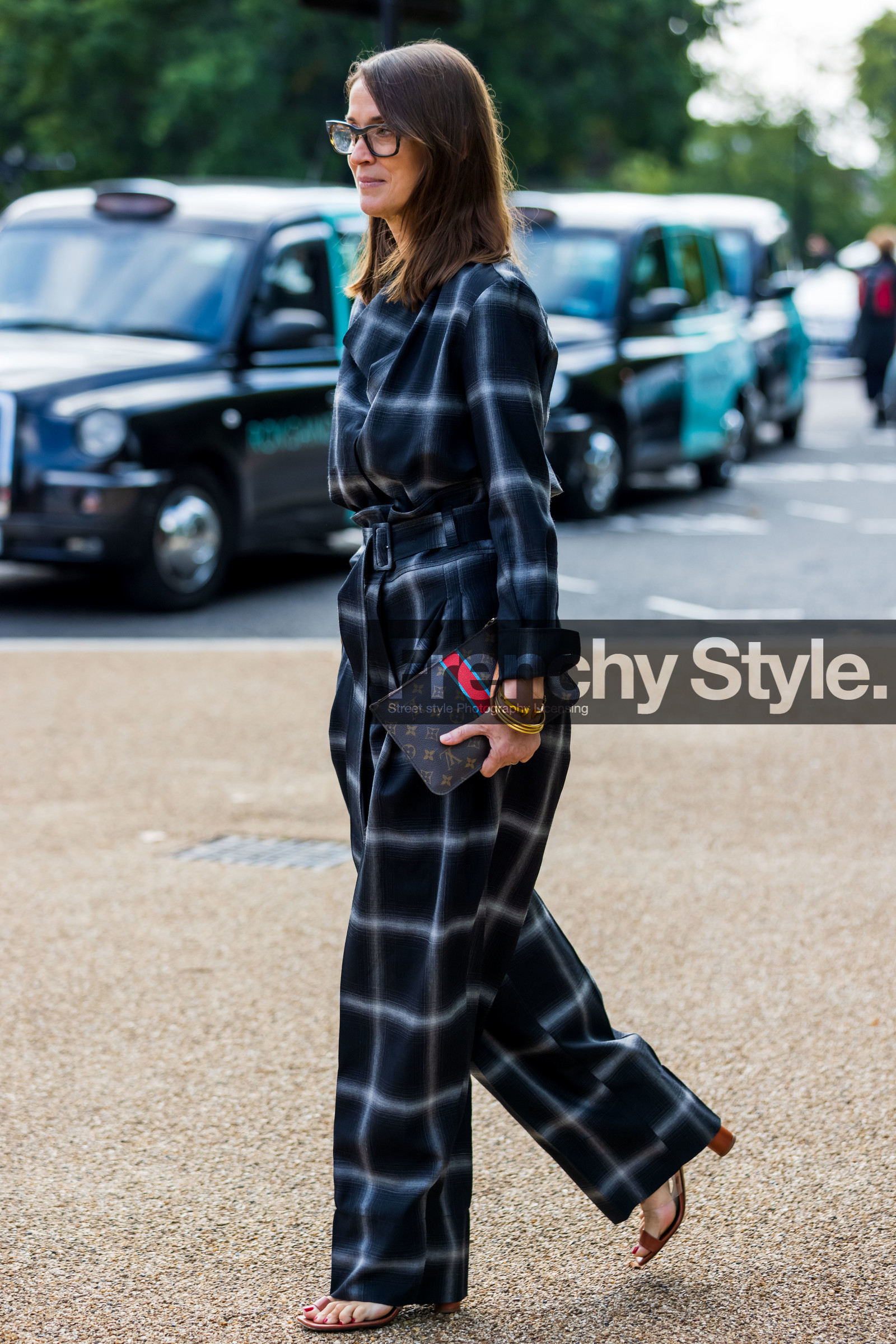 jumpsuit, pouch, louis vuitton, print, glasses, heels, heeled sandals, plaid, fashion week, frenchystyle, FW, jonathan paciullo, street style, SS 22, SPRING SUMMER 2022, LFW, LONDON, vertical, full length