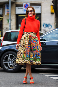 animal print, AUTUMN WINTER 2016-2017, AW 16-17, FALL WINTER 2016-2017, fashion week, frenchystyle, full length, FW, FW 16-17, high heels, high waist, jonathan paciullo, leopard print, LFW, LONDON, MENSWEAR, printed skirt, red knit, red shoes, street style, sunglasses, turtleneck sweater, vertical