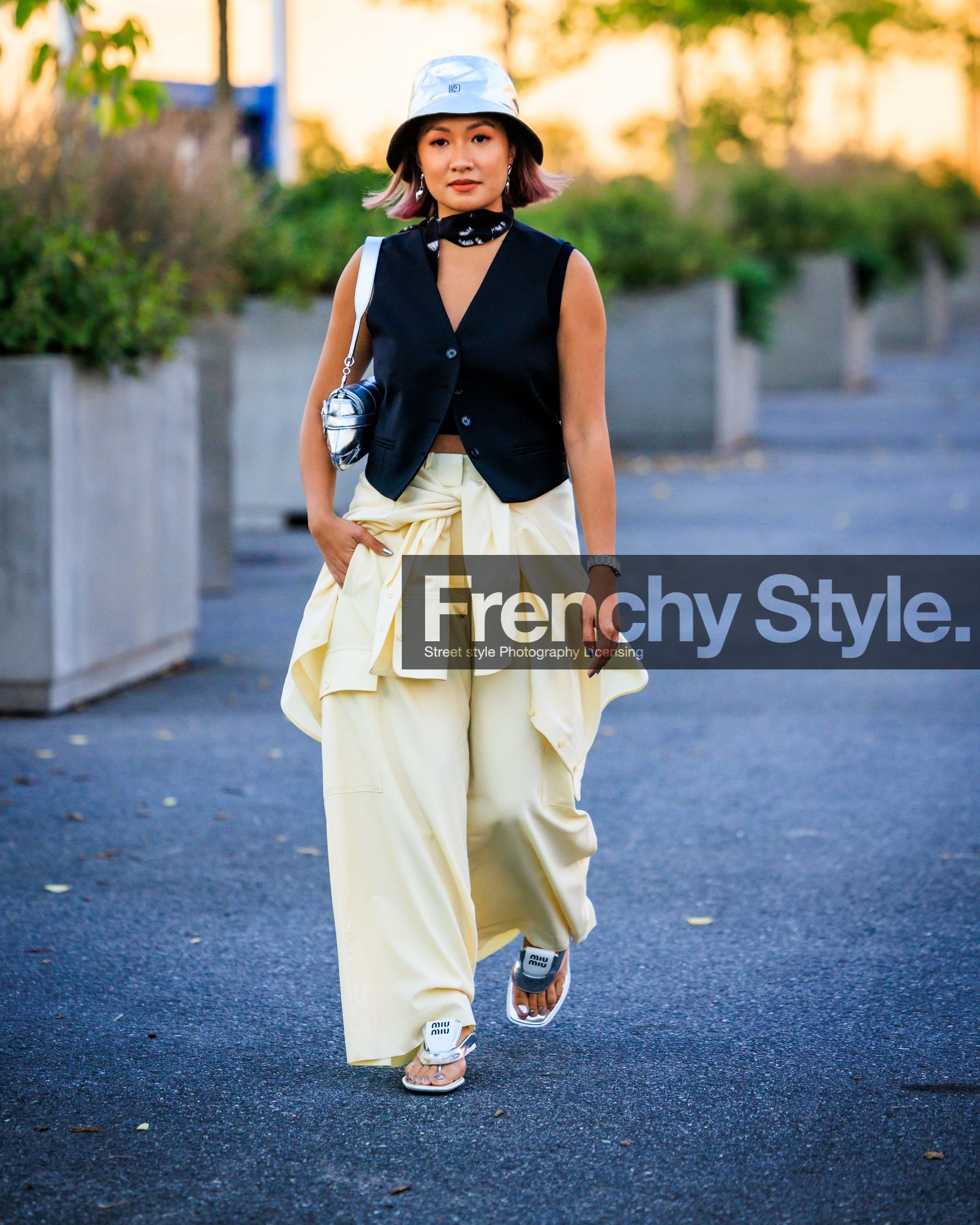 jonathan paciullo, FW, frenchystyle, fashion week, street style, vertical, full length, SPRING SUMMER 2024, SS 24, NYFW, NEW YORK