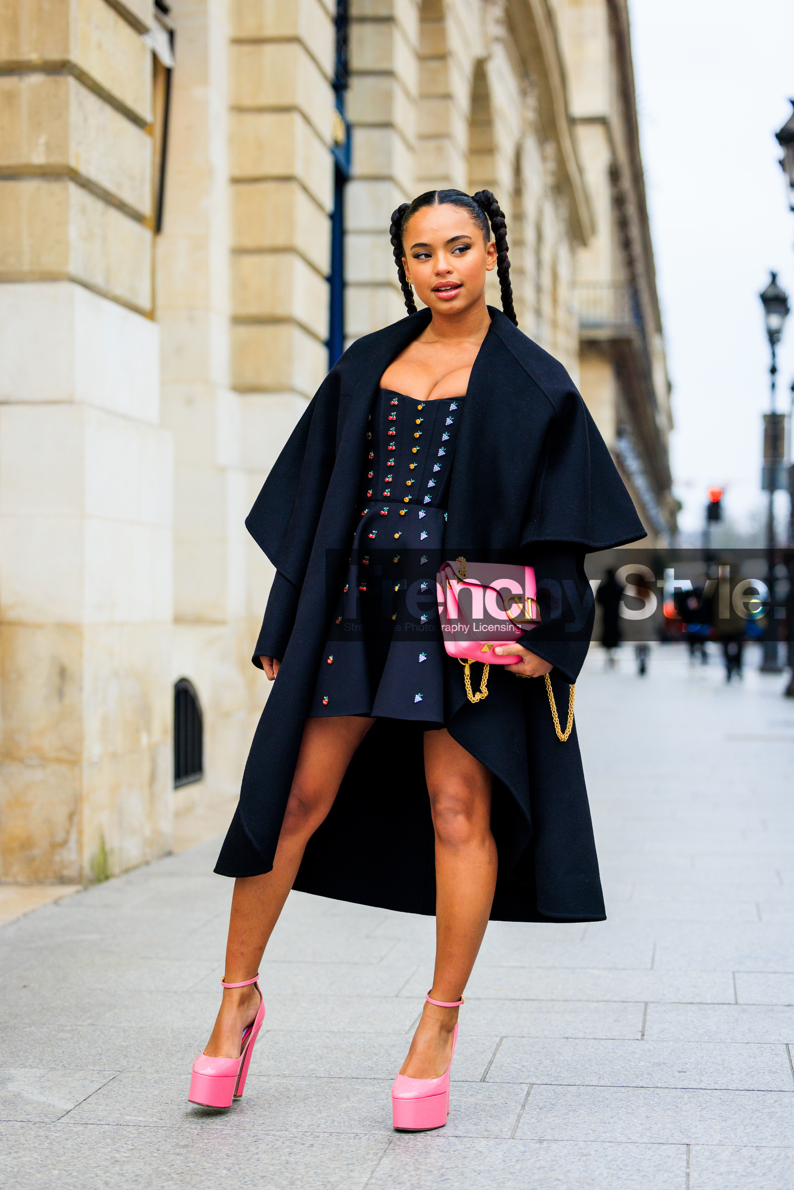 braided tails, navy blue cape, cape coat, mini dress, strapless dress, mini dress, embroidered dress, valentino, valentino bag, pink bag, logo bag, pink pumps, platform pumsp, platform heels, fashion week, frenchystyle, FW, jonathan paciullo, street style, PARIS, PFW, SPRING SUMMER 2022, SS 22, full length, vertical, paola locatelli