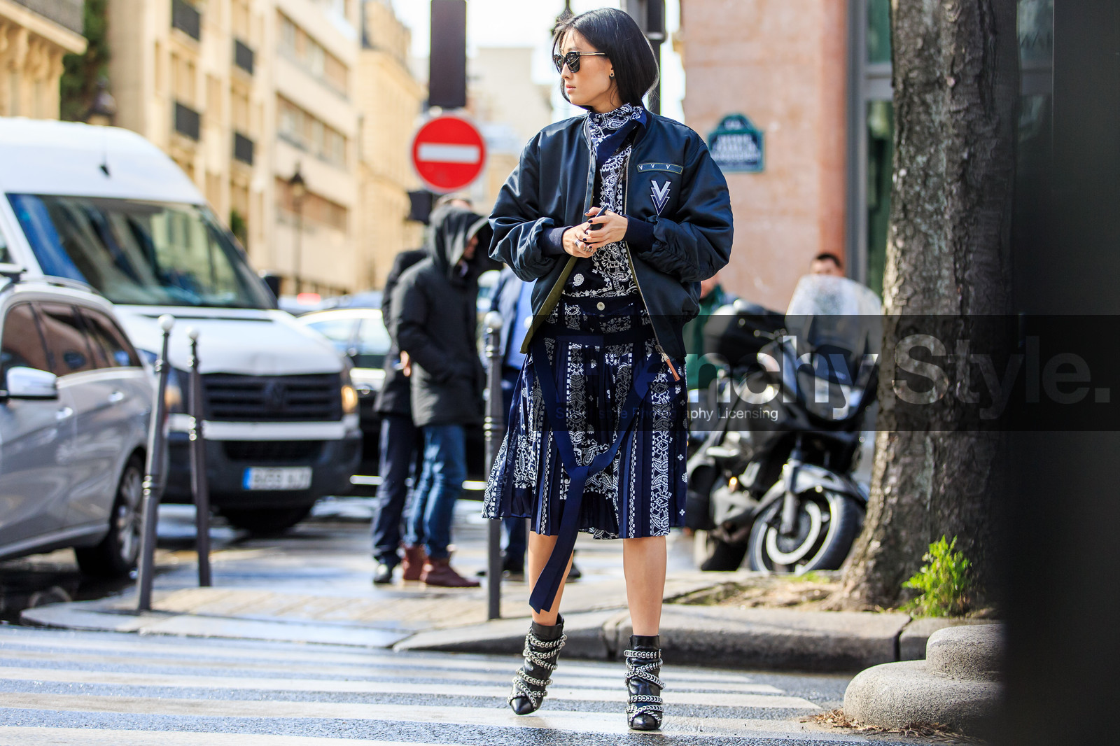 atmosphere details, AUTUMN WINTER 2016-2017, AW 16-17, black boots, blue bandana, blue dress, blue jacket, bomber jacket, FALL WINTER 2016-2017, fashion week, frenchystyle, full length, FW, FW 16-17, high heels, horizontal, jonathan paciullo, justine lee, leather boots, louis vuitton, paisley, PARIS, PFW, pleated dress, pleats, printed dress, silk dress, street style, studs, sunglasses