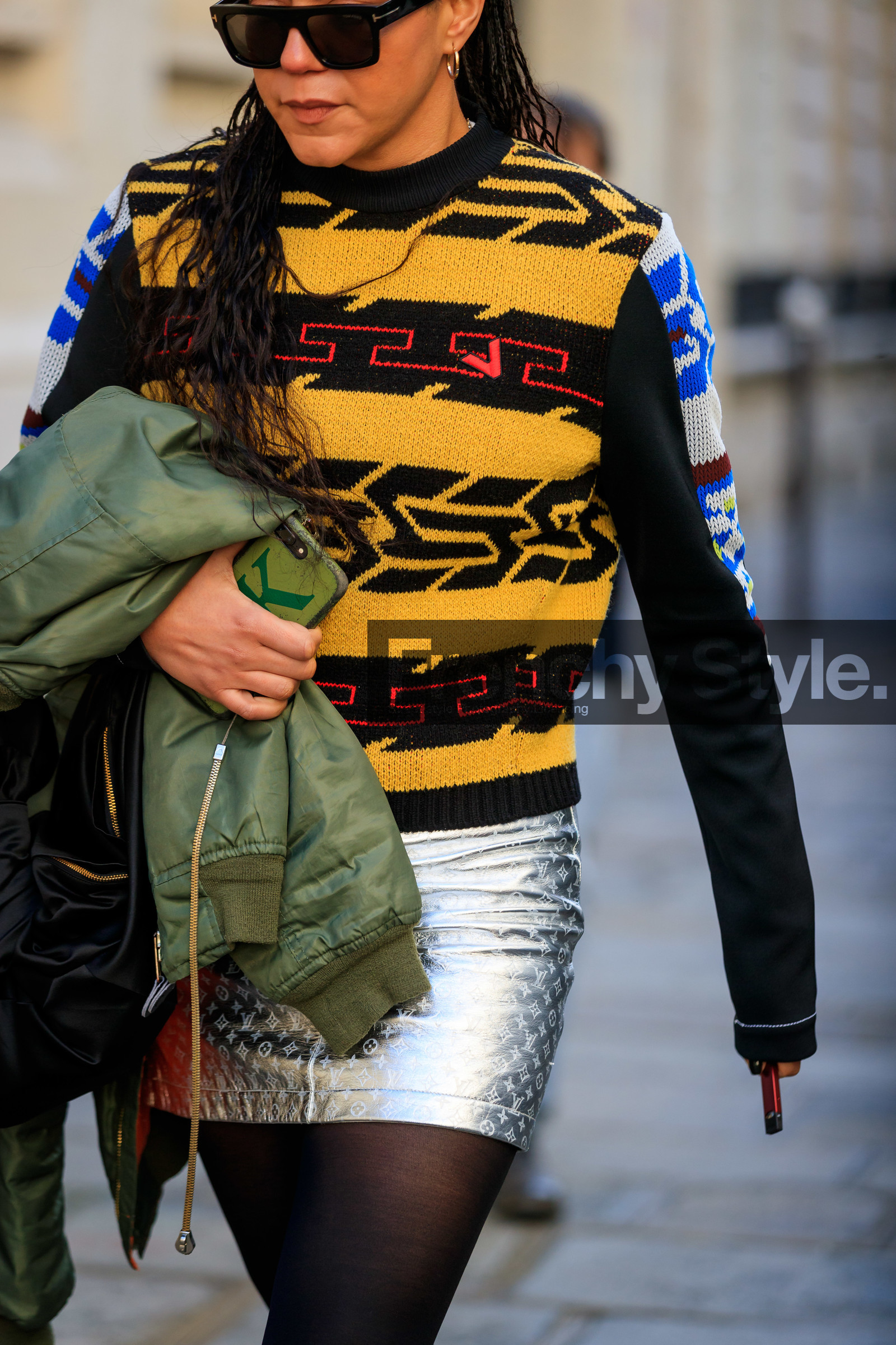 silvered skirt, mini skirt, monogrammed skirt, louis vuitton skirt, yellow pullover, black pullover, blue pullover, jacquard pullover, striped pullover, tom ford sunglasses, fashion week, frenchystyle, FW, jonathan paciullo, street style, PFW, PARIS, AUTUMN WINTER 2020-2021, FALL WINTER 2020-2021, FW 20-21, vertical, atmosphere details, detail