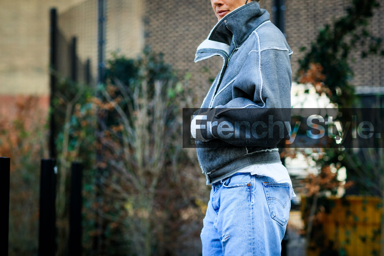 atmosphere details, AUTUMN WINTER 2017-2018, AW 17-18, blue denim, denim pants, detail, FALL WINTER 2017-2018, fashion week, frenchystyle, FW, FW 17-18, grey jacket, horizontal, jeans, jonathan paciullo, leather jacket, LFW, LONDON, natalie hartley, street style, trousers