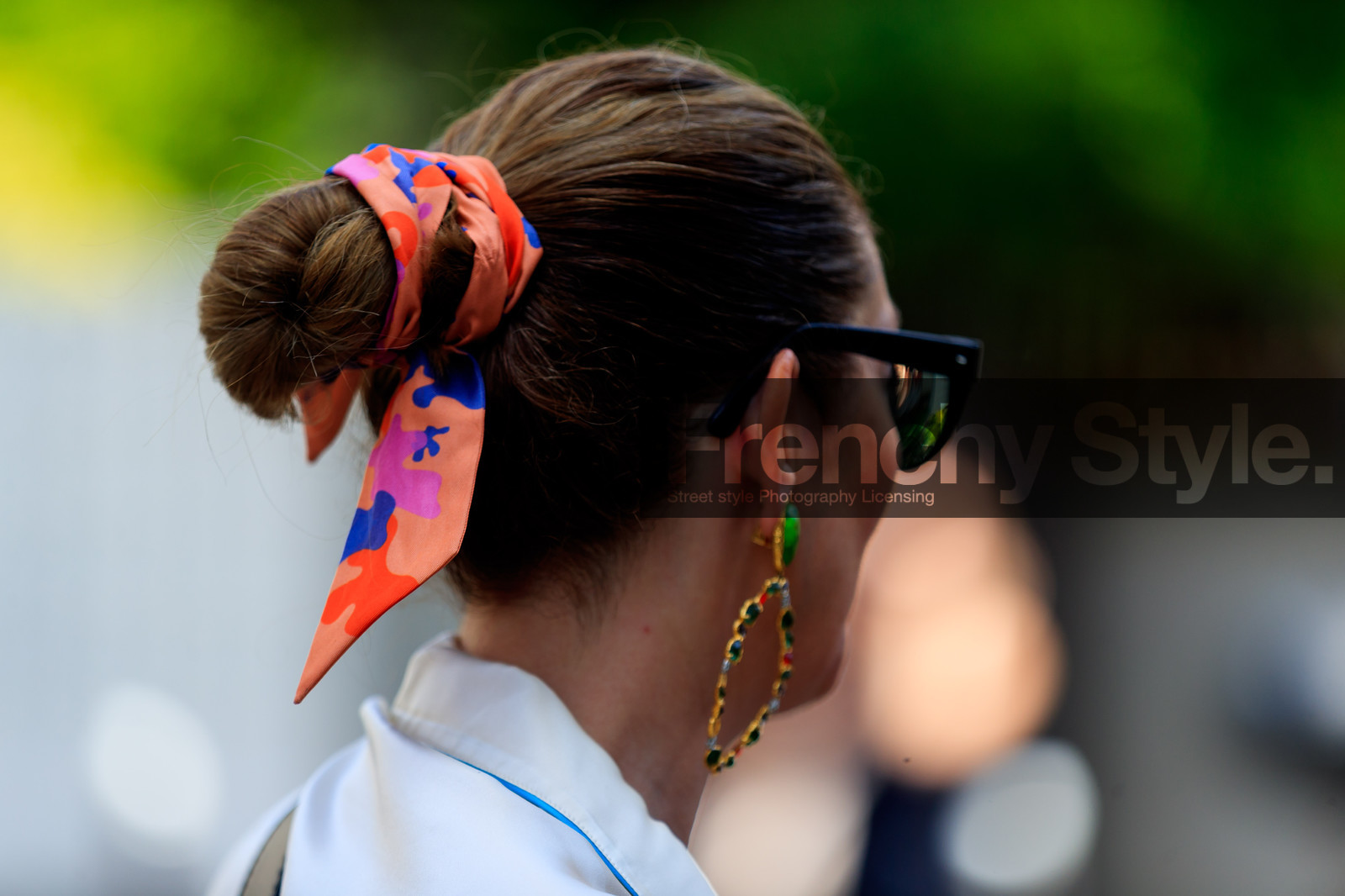 bun, earrings, hairstyle, orange scarf, sunglasses, fashion week, frenchystyle, FW, jonathan paciullo, street style, PFW, PARIS, atmosphere details, horizontal, detail, AUTUMN WINTER 2018-2019, FALL WINTER 2018-2019, FW 18-19