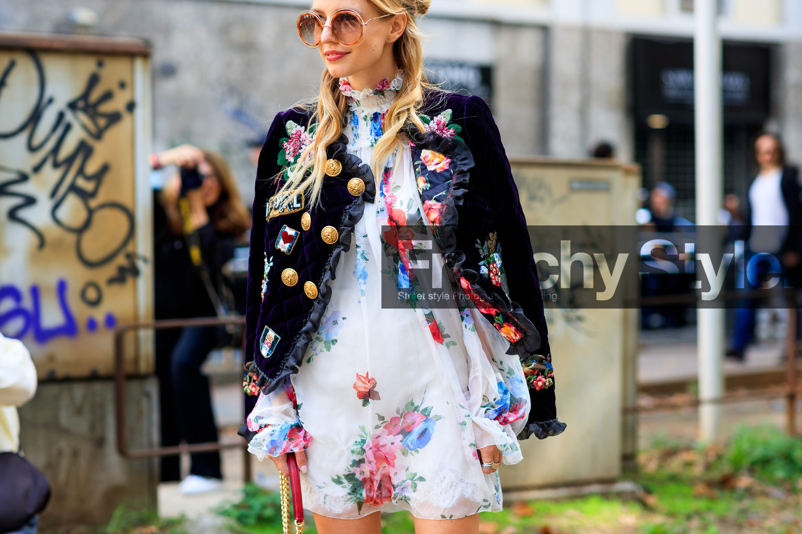 atmosphere details, black jacket, detail, dolce & gabbana, embroidered jacket, fashion week, floral, flowers, frenchystyle, FW, graphic bag, graphic dress, graphic jacket, horizontal, jonathan paciullo, leather bag, MFW, MILAN, over the shoulder, printed bag, printed dress, printed jacket, red bag, ruffles, SPRING SUMMER 2018, SS 18, street style, sunglasses, velvet, white dress