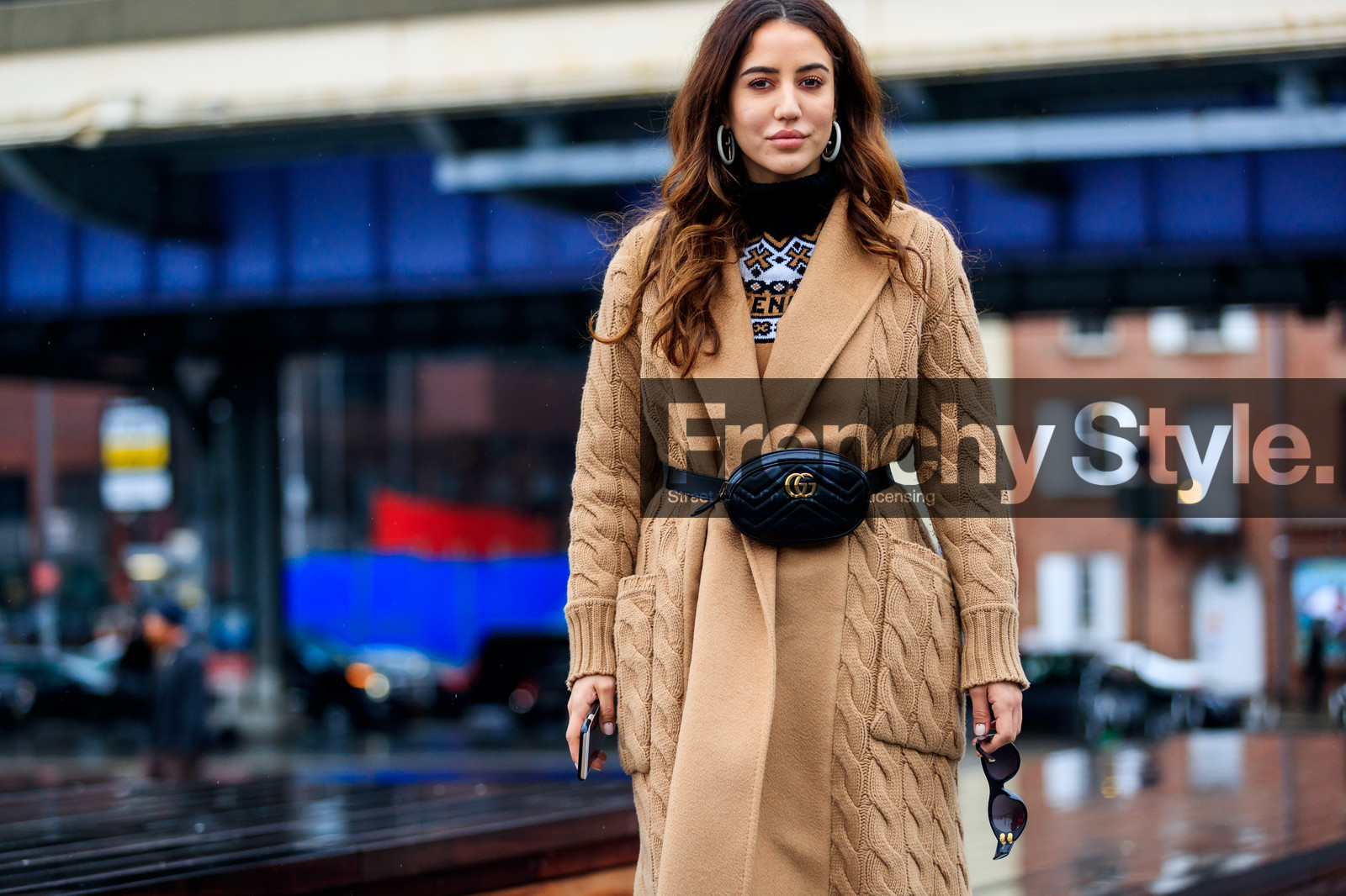 beige cardigan, black bag, camel jacket, fanny pack, fendi, gucci, leather bag, street style, jonathan paciullo, FW, frenchystyle, fashion week, NYFW, NEW YORK, AUTUMN WINTER 2018-2019, AW 18-19, FALL WINTER 2018-2019, FW 18-19, atmosphere details, horizontal, detail, tamara kalinic