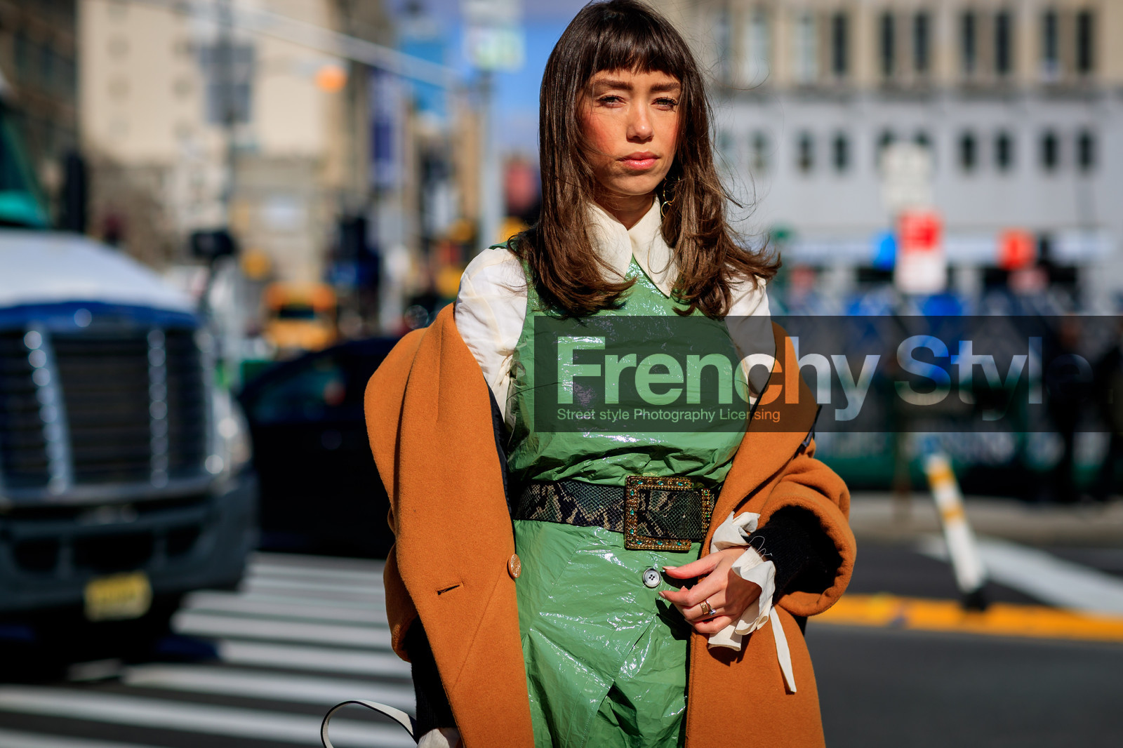 beige shirt, black belt, green dress, leather belt, leather dress, orange coat, prada, street style, jonathan paciullo, FW, frenchystyle, fashion week, NYFW, NEW YORK, AUTUMN WINTER 2018-2019, AW 18-19, FALL WINTER 2018-2019, FW 18-19, atmosphere details, horizontal, detail, thania peck