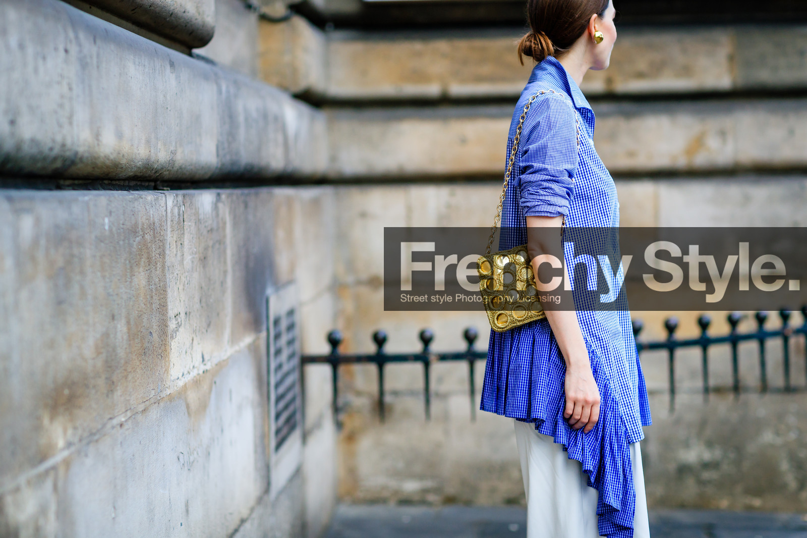 atmosphere details, blue shirt, detail, embroidered bag, fashion week, frenchystyle, FW, gingham, gold bag, horizontal, jonathan paciullo, leather bag, PARIS, PFW, ruffle, ruffled shirt, shiny bag, SPRING SUMMER 2017, SS 17, street style