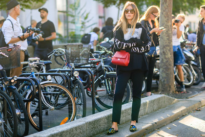 atmosphere details, black pants, black sweater, chiara capitani, embroidered shoes, embroidered slippers, fashion week, frenchystyle, full length, FW, hoodie, horizontal, jonathan paciullo, leather bag, leather shoes, PARIS, PFW, printed sweater, red bag, SPRING SUMMER 2017, SS 17, street style, sunglasses, trousers