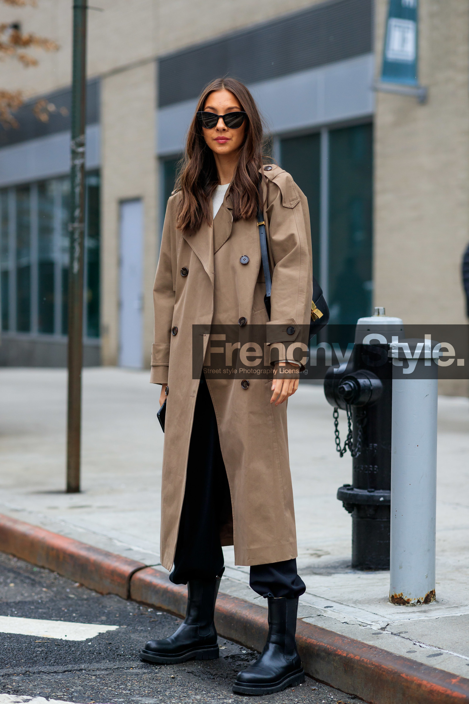 brown trench coat, black leather bag, black leather boots, flat boots, chelsea boots, celine bag, shoulder bag, fashion week, frenchystyle, FW, jonathan paciullo, street style, NYFW, NEW YORK, AUTUMN WINTER 2020-2021, FALL WINTER 2020-2021, FW 20-21, vertical, full length