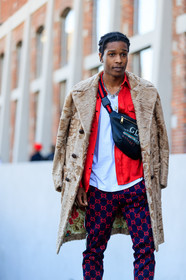 asap rocky, atmosphere details, black bag, blue pants, brown fur, detail, fanny pack, fashion week, frenchystyle, fur jacket, FW, graphic bag, graphic pants, gucci, jonathan paciullo, leather bag, MFW, MILAN, printed bag, printed pants, red jacket, SPRING SUMMER 2018, SS 18, street style, trousers, vertical, white t shirt