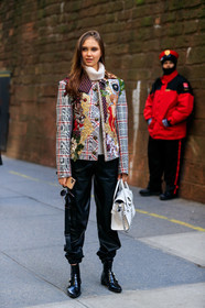 iphone, michael kors bag, white leather bag, hand bag, checked jacket, red jacket, beige jacket, plaid jacket, embroidered jacket, black leather boots, black leather pants, flat boots, multi buckle boots, multi pocket pants, white pullover, turtleneck pullover, fashion week, frenchystyle, FW, jonathan paciullo, street style, NYFW, NEW YORK, AUTUMN WINTER 2020-2021, FALL WINTER 2020-2021, FW 20-21, vertical, full length