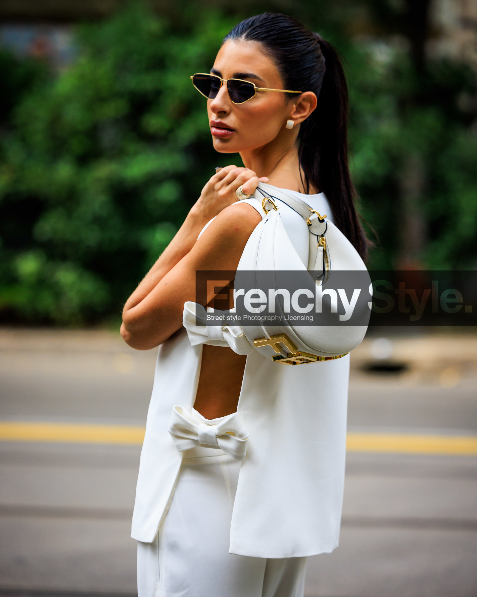 fashion week, frenchystyle, FW, jonathan paciullo, street style, MFW, MILAN, SPRING SUMMER 2024, SS 24, vertical, atmosphere details, detail