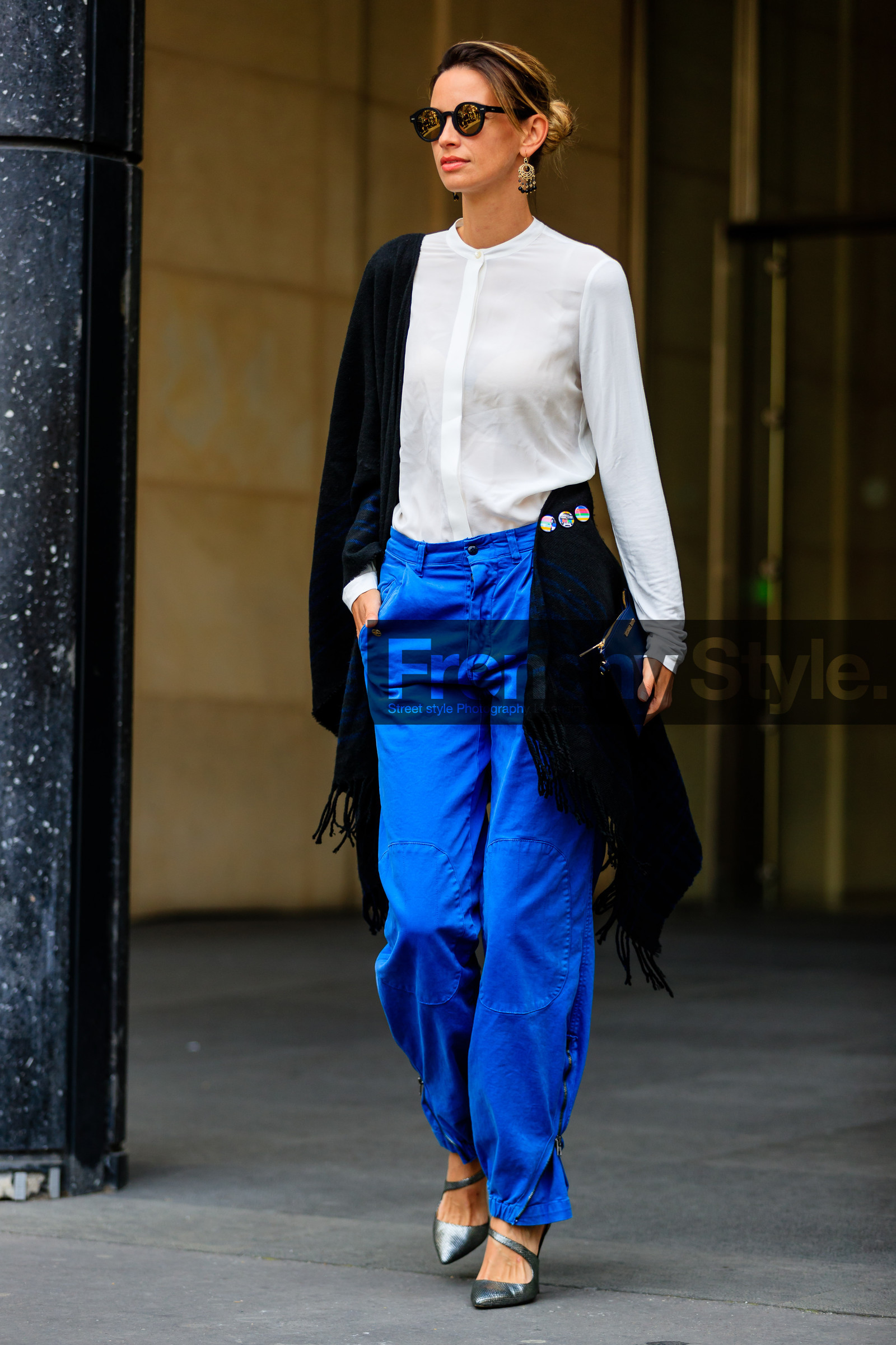 AUTUMN WINTER 2016-2017, AW 16-17, black scarf, blue bag, blue pants, Clara Racz, earrings, FALL WINTER 2016-2017, fashion week, frenchystyle, full length, FW, FW 16-17, HAUTE COUTURE, high heels, jonathan paciullo, leather bag, leather shoes, MENSWEAR, michael kors, PARIS, PFW, pins, silver shoes, street style, sunglasses, trousers, vertical, white shirt