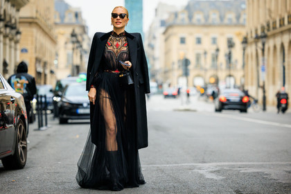 longdress, hermes bag, mini bag, black handbag, black sunglasses, black dress, embroidered dress, red embroideries, black tulle, golden earring, fashion week, frenchystyle, FW, jonathan paciullo, street style, PARIS, PFW, SPRING SUMMER 2022, SS 22, full length