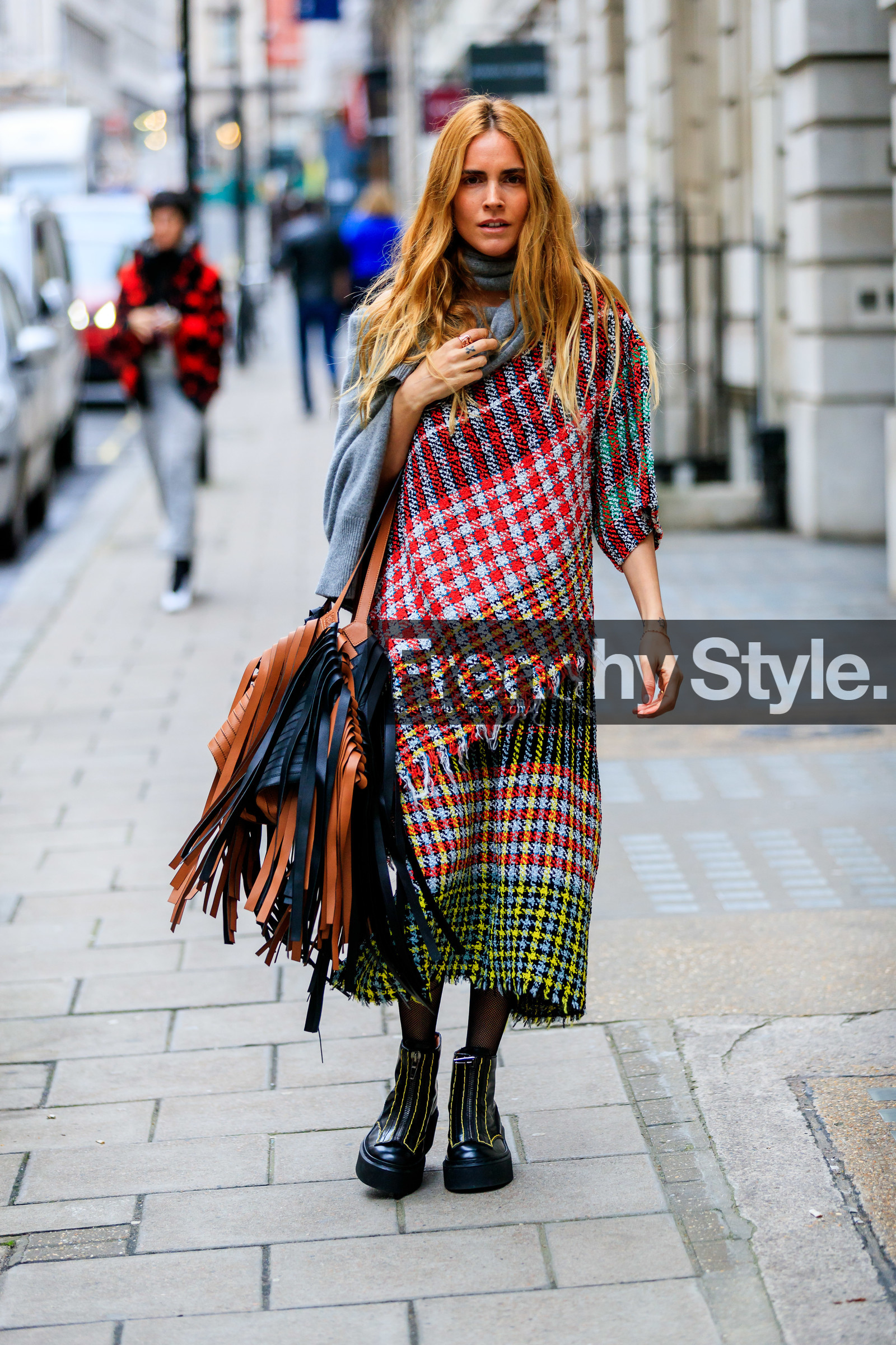 black bag, black shoes, blanca miro scrimieri, camel bag, checked, fringes, graphic bag, graphic dress, knit dress, leather bag, leather shoes, plaid, printed bag, printed dress, red dress, street style, jonathan paciullo, FW, frenchystyle, fashion week, LFW, LONDON, AUTUMN WINTER 2019-2020, AW 19-20, FW 19-20, FALL WINTER 2019-2020, vertical, full length