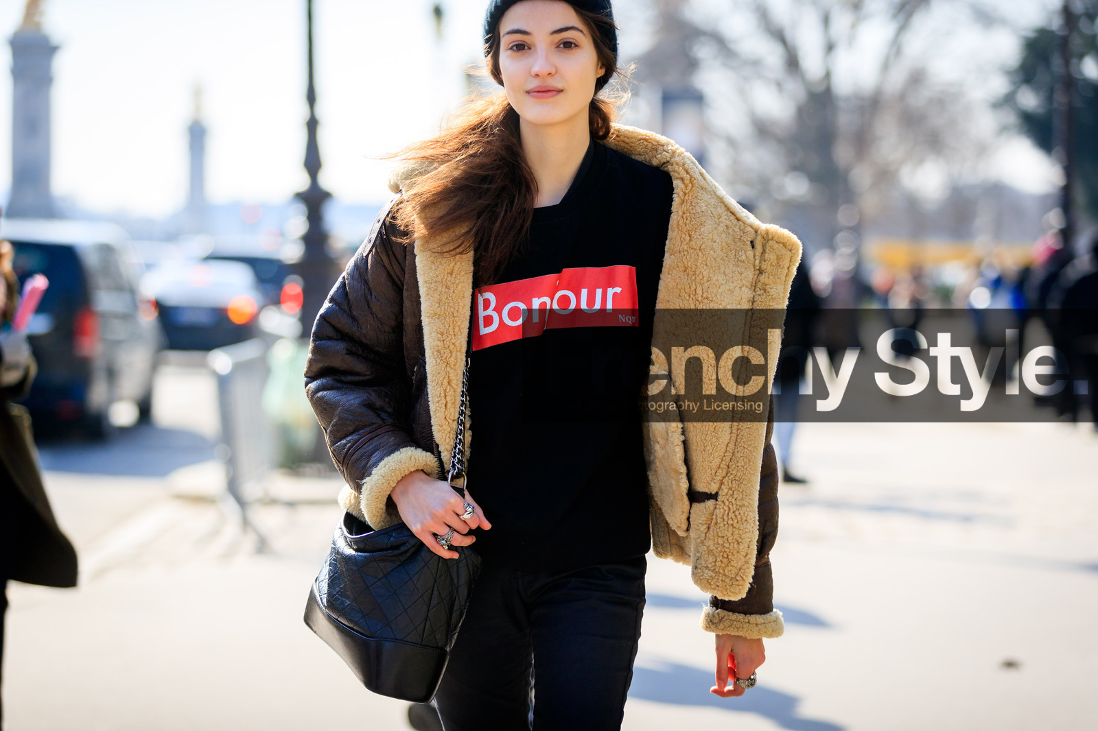 black bag, black pants, black sweater, brown jacket, chanel handbag, leather bag, printed sweater, shearling, trousers, street style, jonathan paciullo, FW, frenchystyle, fashion week, PFW, PARIS, AUTUMN WINTER 2018-2019, FALL WINTER 2018-2019, FW 18-19, horizontal, atmosphere details, model