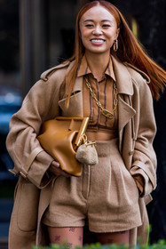 bag, beige coat, beige look, beige monochrome, beige short, crop top, fendi bag, fendi look, fendi tight, monochrome, necklace, Niki Wu Jie, short, total look, wool coat, wool short, fashion week, frenchystyle, FW, jonathan paciullo, street style, MFW, MILAN, SPRING SUMMER 2022, SS 22, vertical, atmosphere details, detail