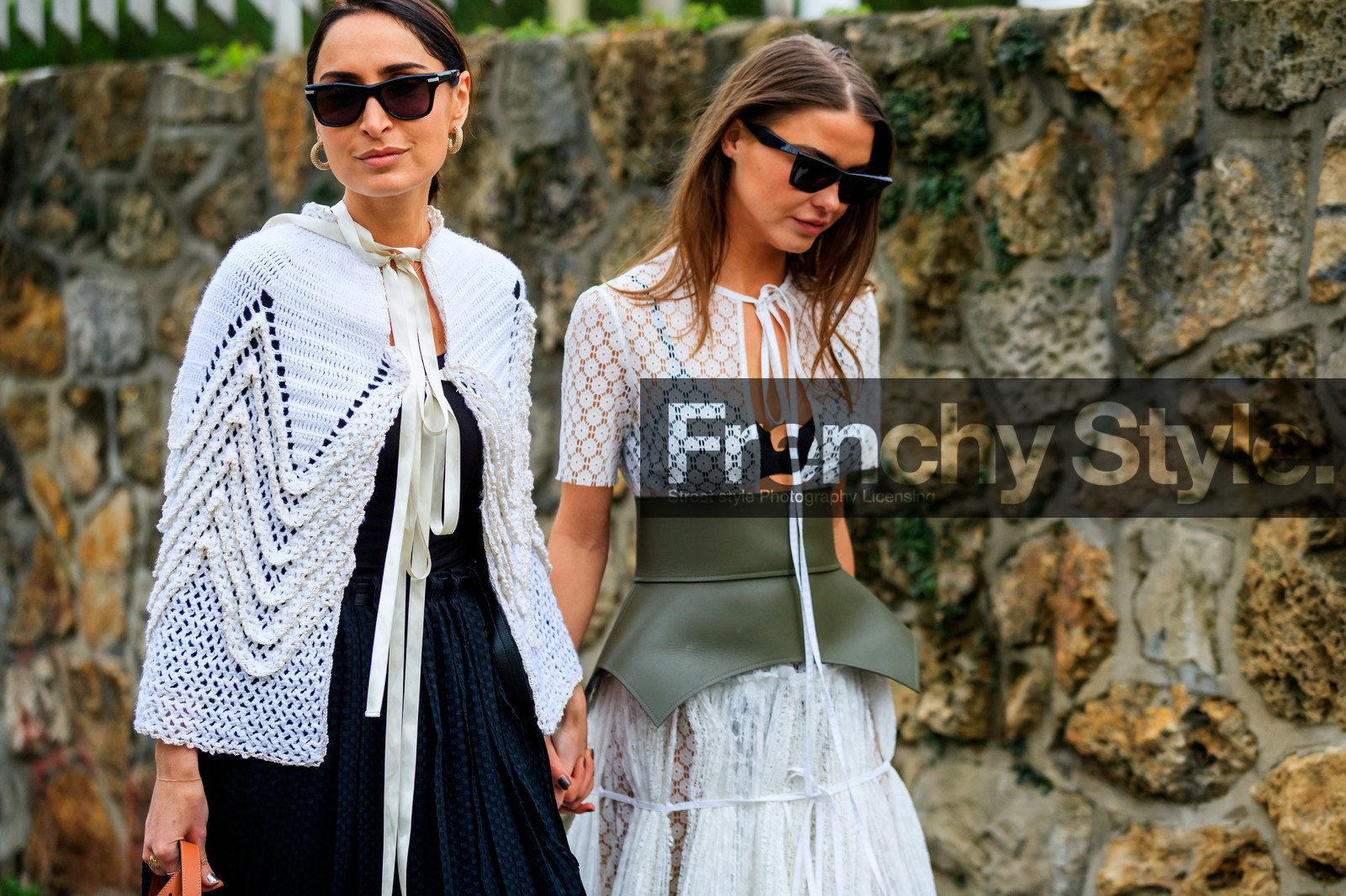 sophia roe, geraldine boublil, white cape, knitwear, knit cape, black top, black skirt, hoop earrings, diamond earrings, loewe skirt, loewe cape, white dress, lace dress, pleated dress, kaki leather belt, big belt, celine sunglasses, black sunglasses, butterfly sunglasses, loewe belt, loewe dress, fashion week, frenchystyle, FW, jonathan paciullo, street style, PFW, PARIS, AUTUMN WINTER 2020-2021, FALL WINTER 2020-2021, FW 20-21, horizontal, detail, atmosphere details