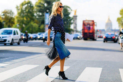 atmosphere details, black shoes, blue denim, blue shirt, denim skirt, fashion week, frenchystyle, full length, FW, graphic skirt, high heels, horizontal, jonathan paciullo, leather shoes, open work, PARIS, PFW, polka dot, printed shirt, printed sweater, sarah rutson, SPRING SUMMER 2017, SS 17, street style, sunglasses, tied up sweater, tulle